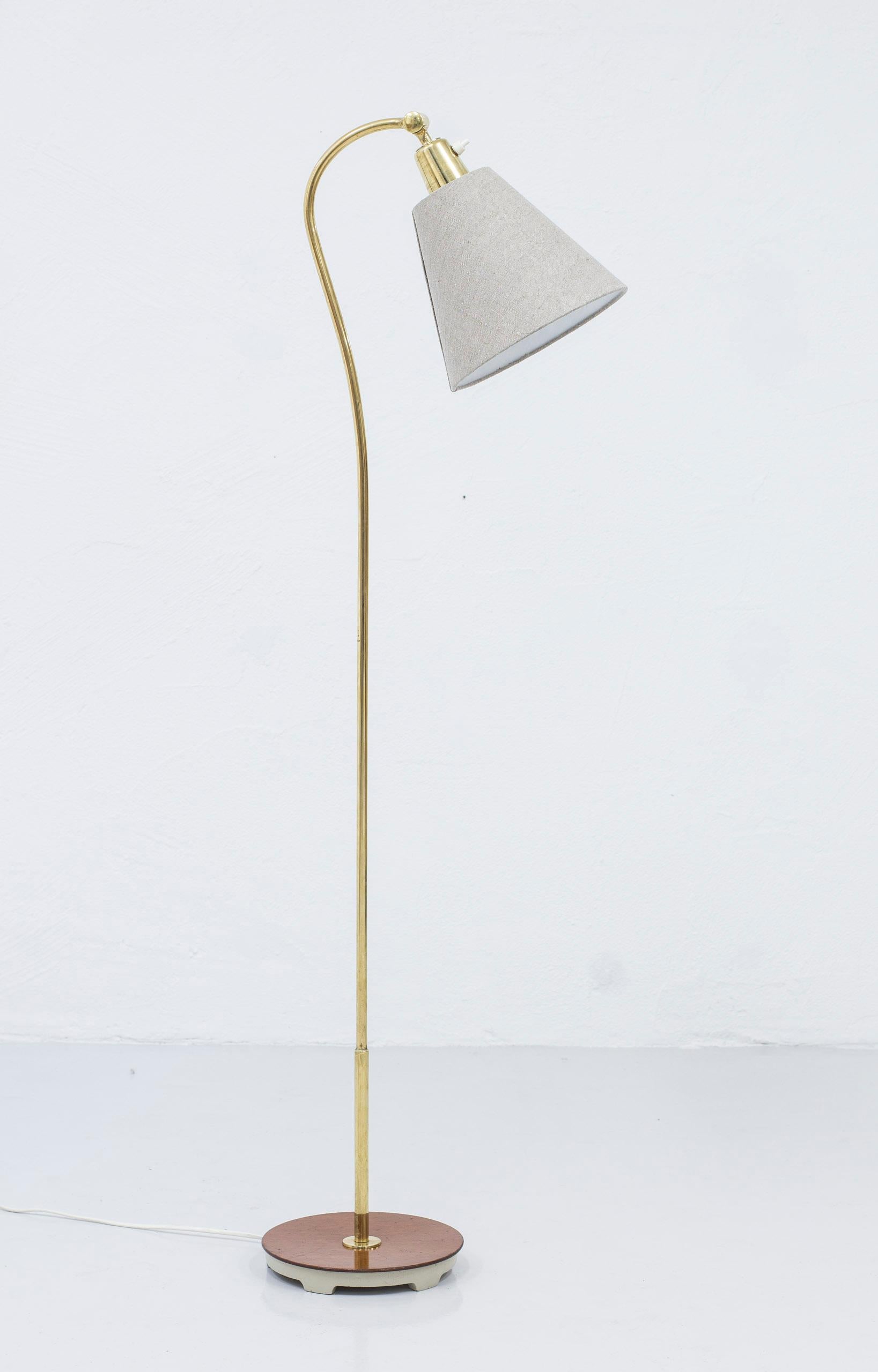 Floor Lamp in Brass by Bertil Brisborg, Nordiska Kompaniet Swedish Modern, 1950s For Sale 6