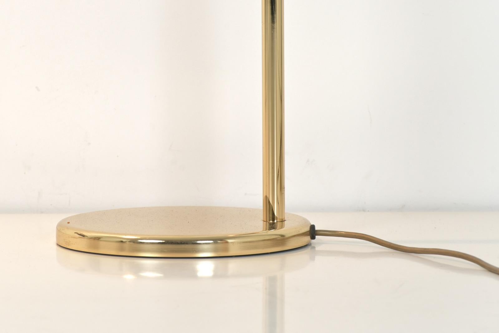 Floor Lamp in Brass by Fratelli Martini, Italy - 1970s  For Sale 1