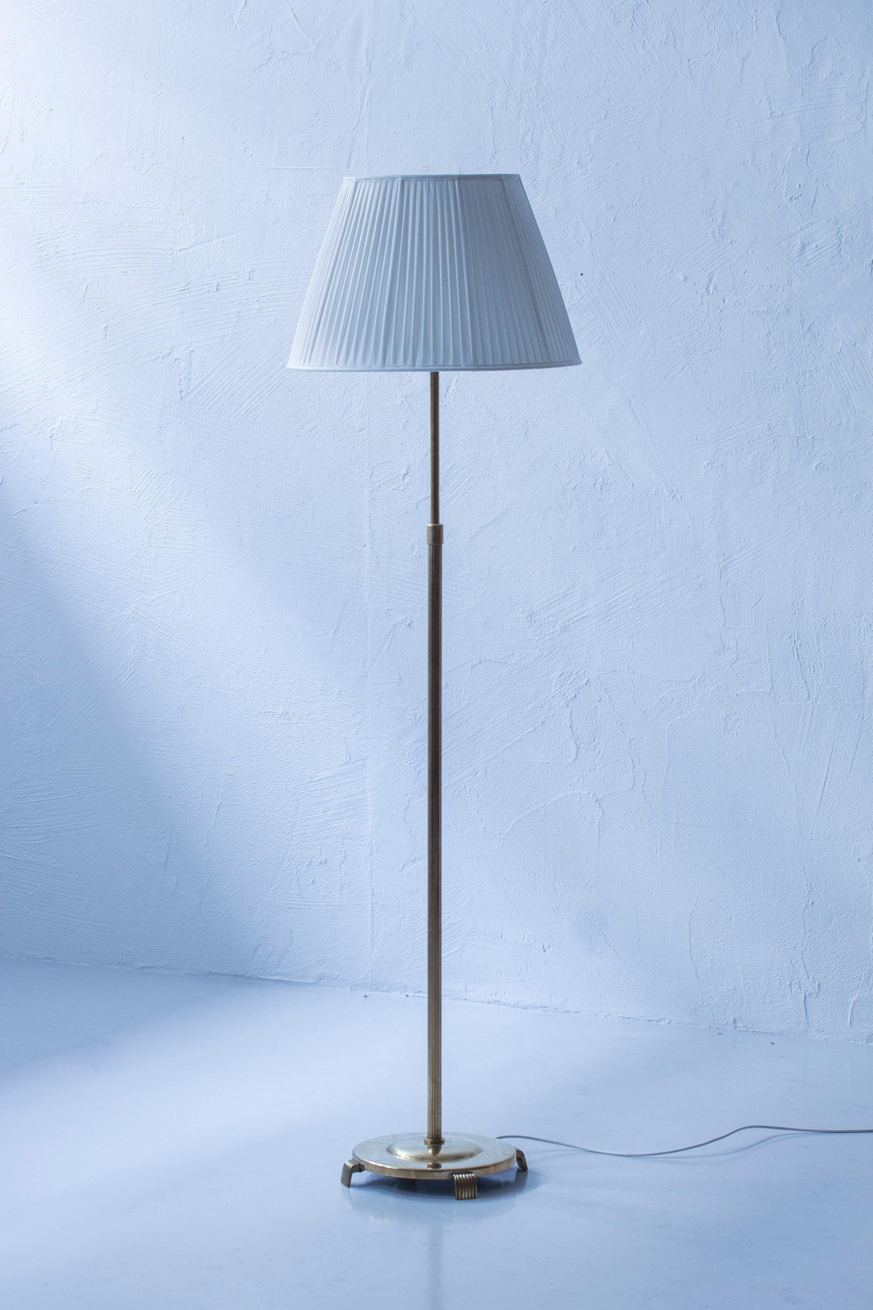 Floor Lamp in Brass by Nordiska Kompaniet and Bertil Brisborg, 1930s For Sale 3