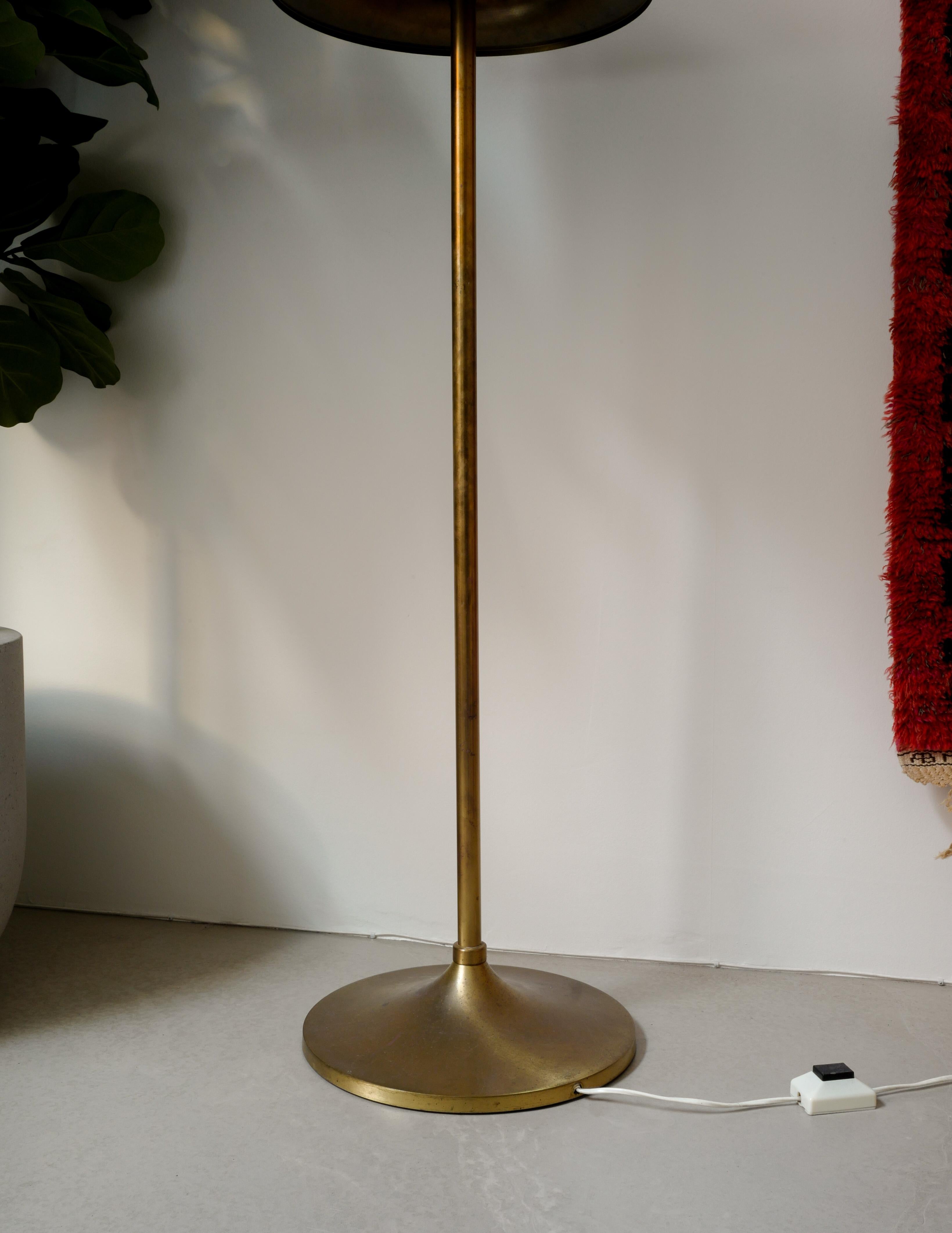 Floor Lamp in Brass Designed by Kai Ruokonen Produced by Orno Oy Finland, 1970s In Good Condition In Stockholm, SE