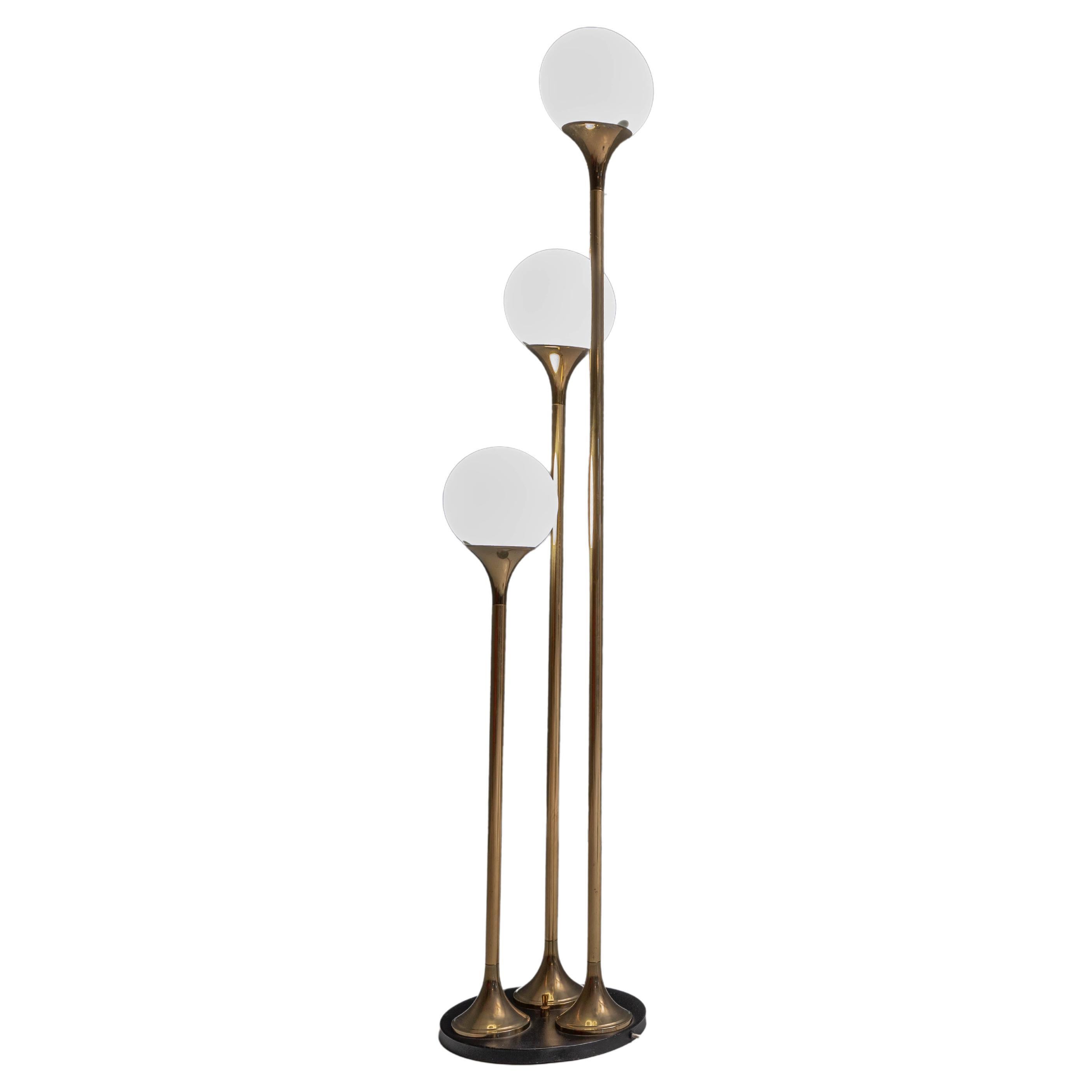 Floor Lamp in Brass, Metal and Opaline Glass, Italy, 1960's In Good Condition In Amsterdam, NL