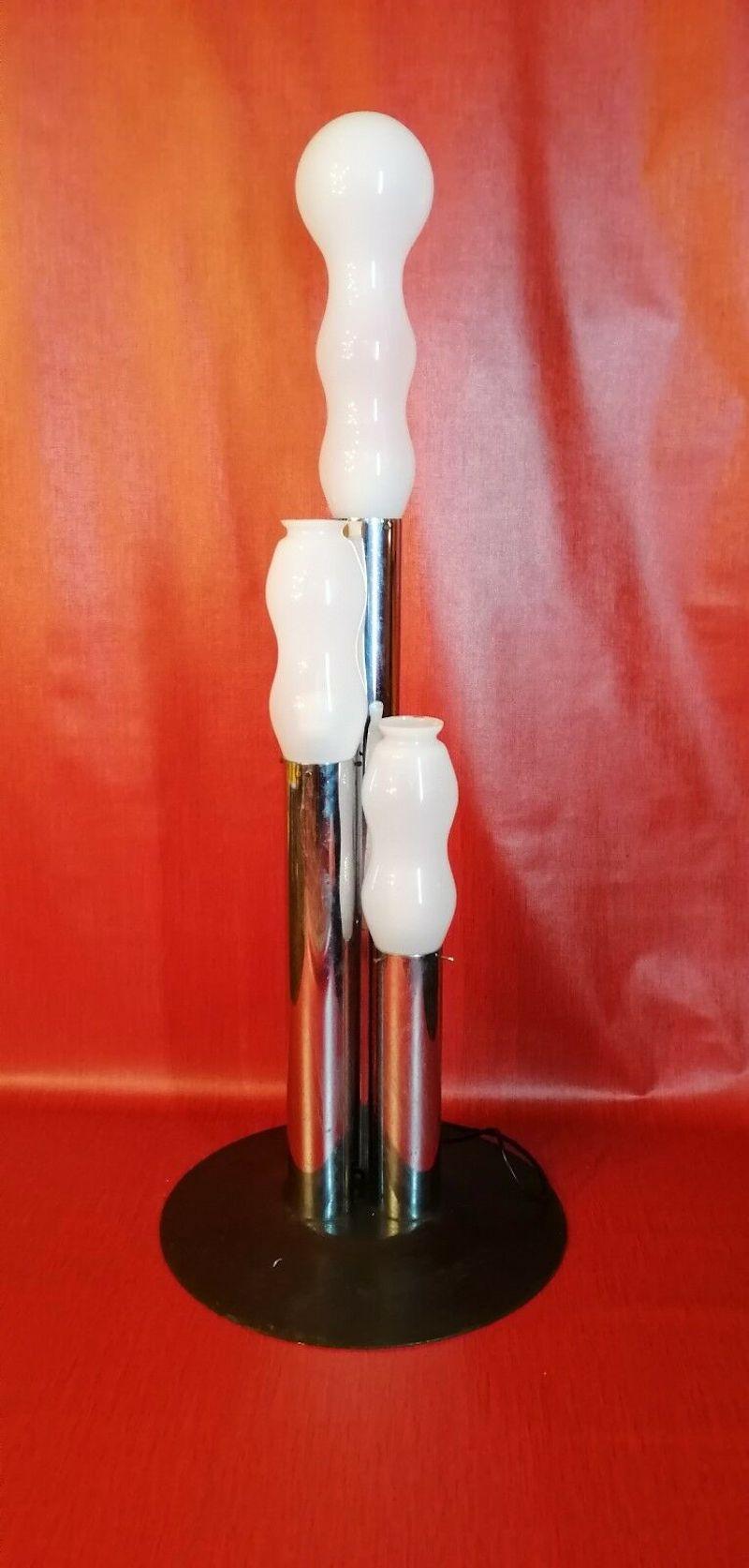 Floor Lamp in Chrome and Three Opaline Glasses, 1970s For Sale 3