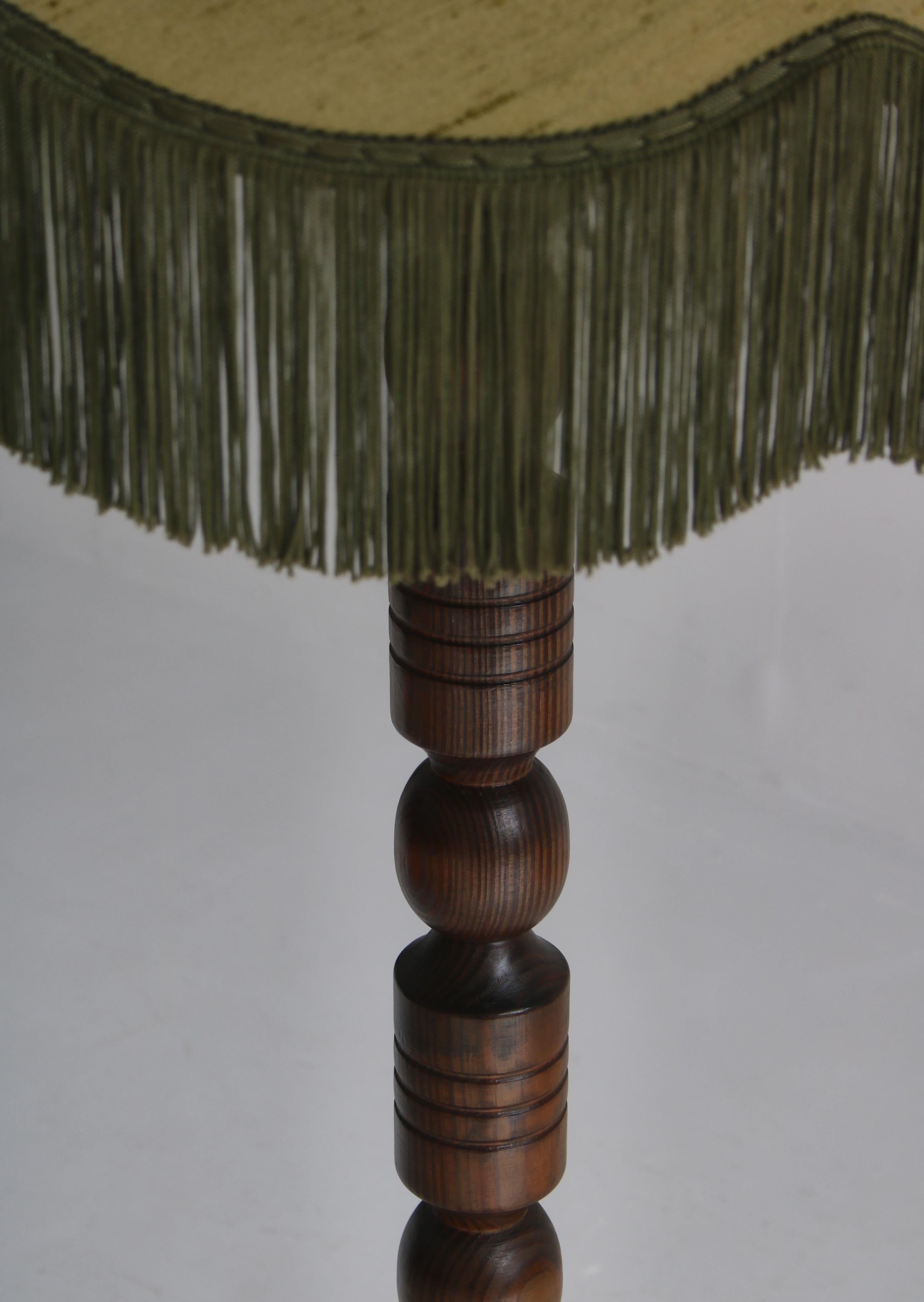 Mid-20th Century Floor Lamp in Dark Stained Pine w/ Green Silk Fringed Shade Denmark, 1930s For Sale