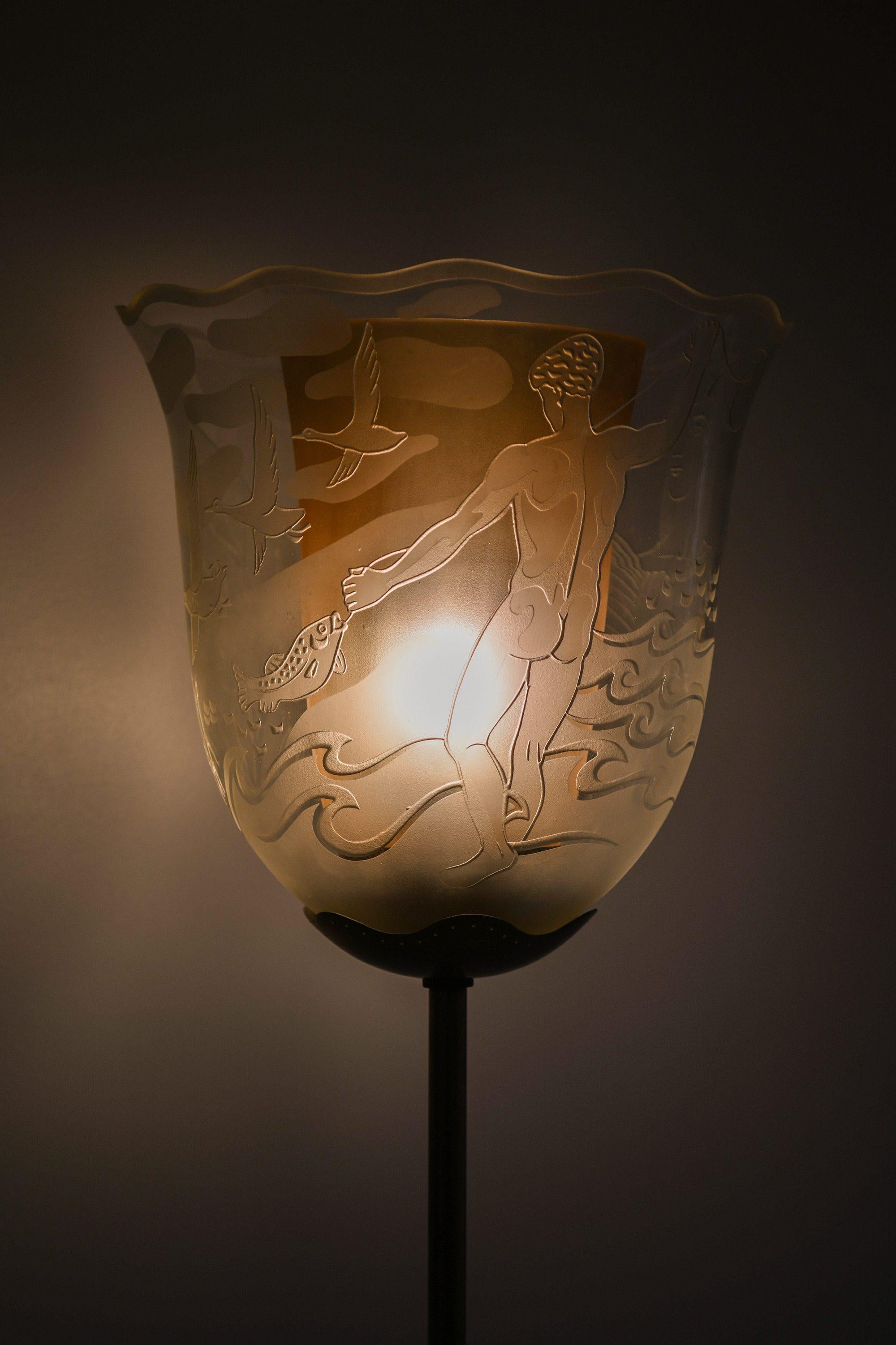 Lampadaire à double abat-jour en verre et laiton par Bo Notini, années 1940 en vente 2