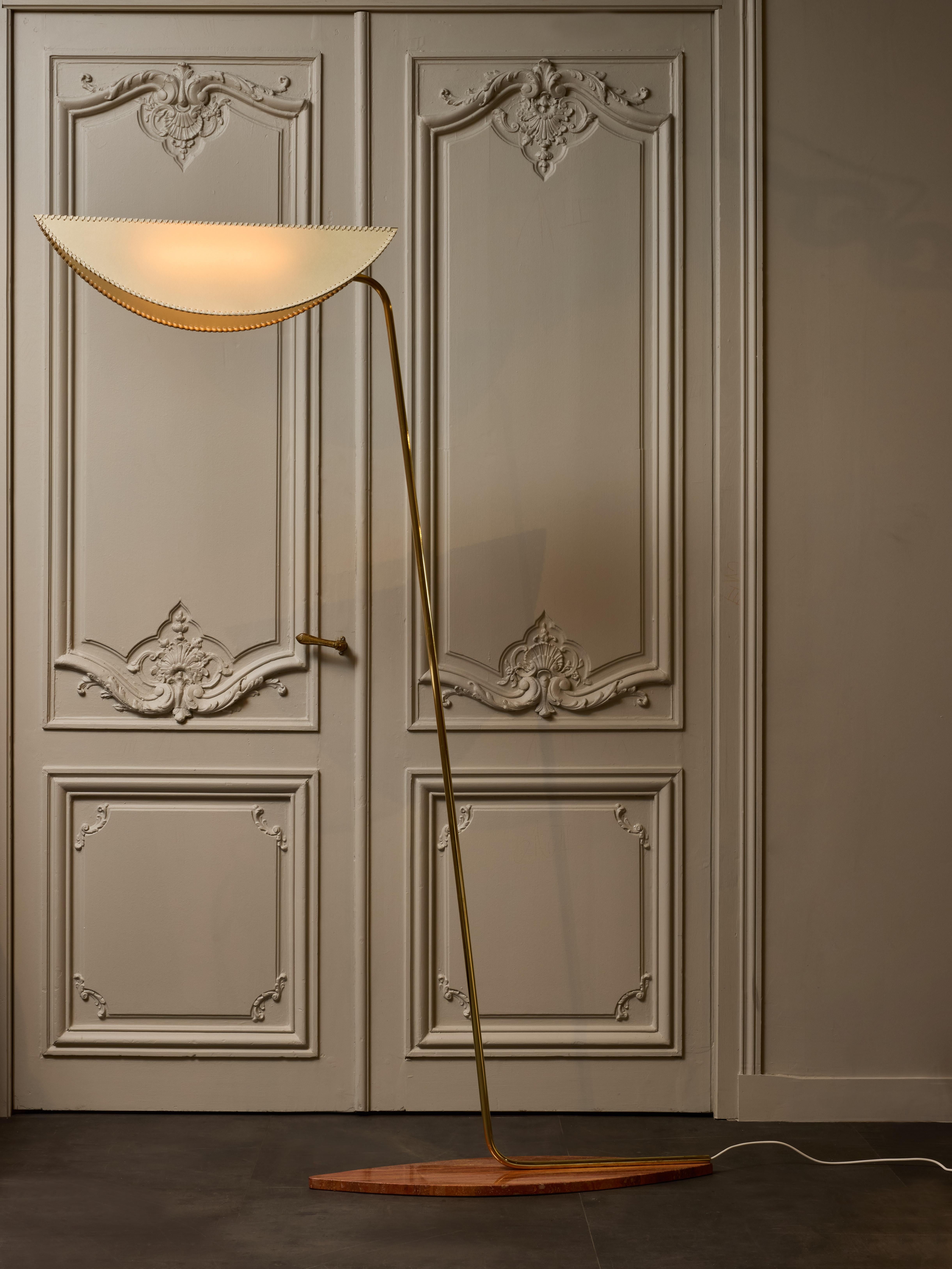 Moderno Lampada da terra in marmo, ottone e carta di Diego Mardegan in vendita