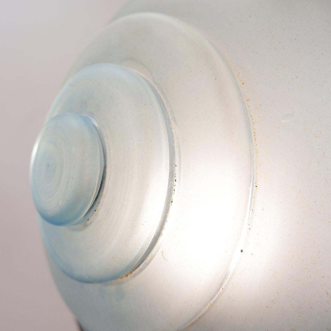 Lampada da terra in metallo e disco in vetro sabbiato in vendita 2