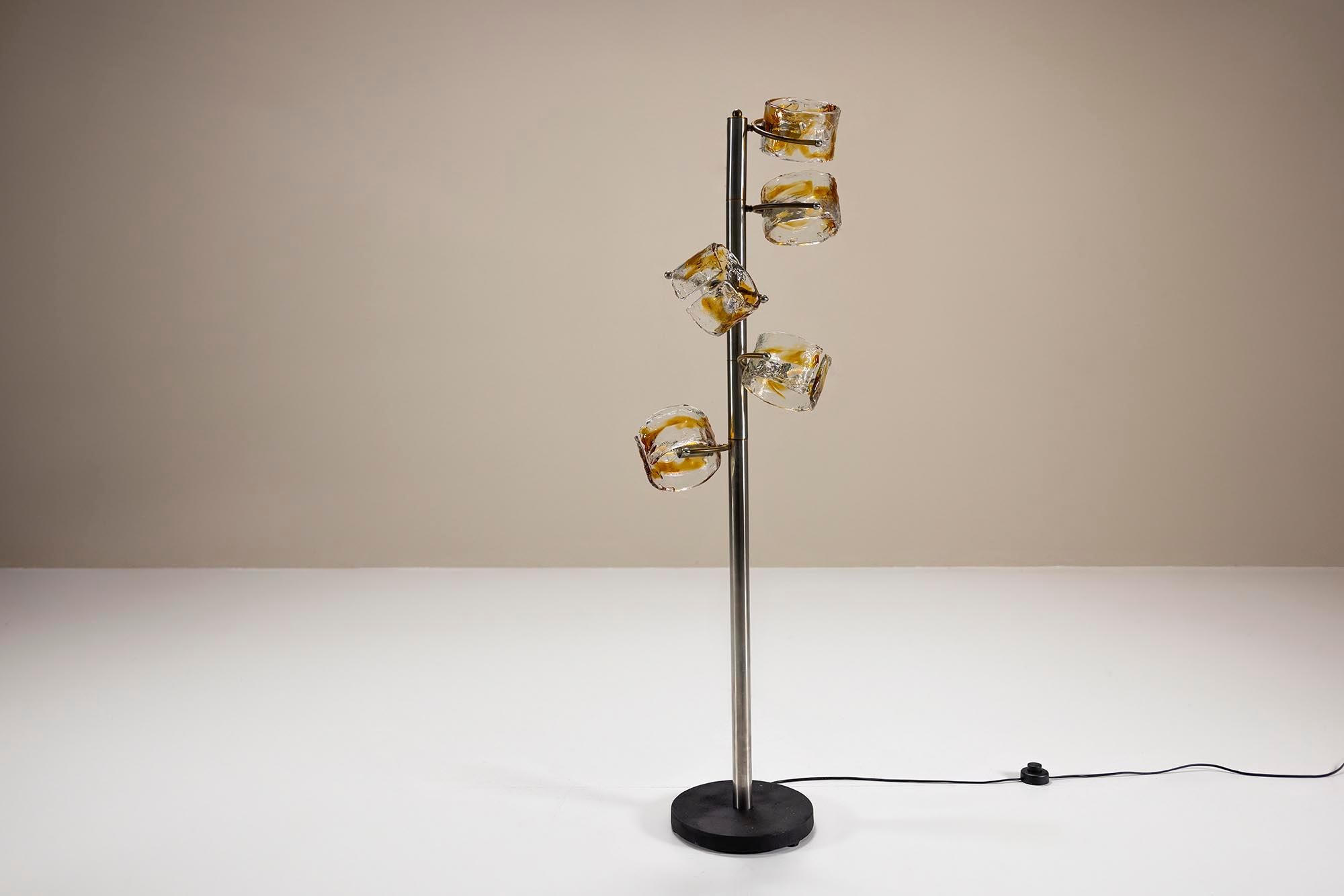 Floor lamp in Murano and Chromed Metal in the style of Tony Zuccheri, Italy 1970 4