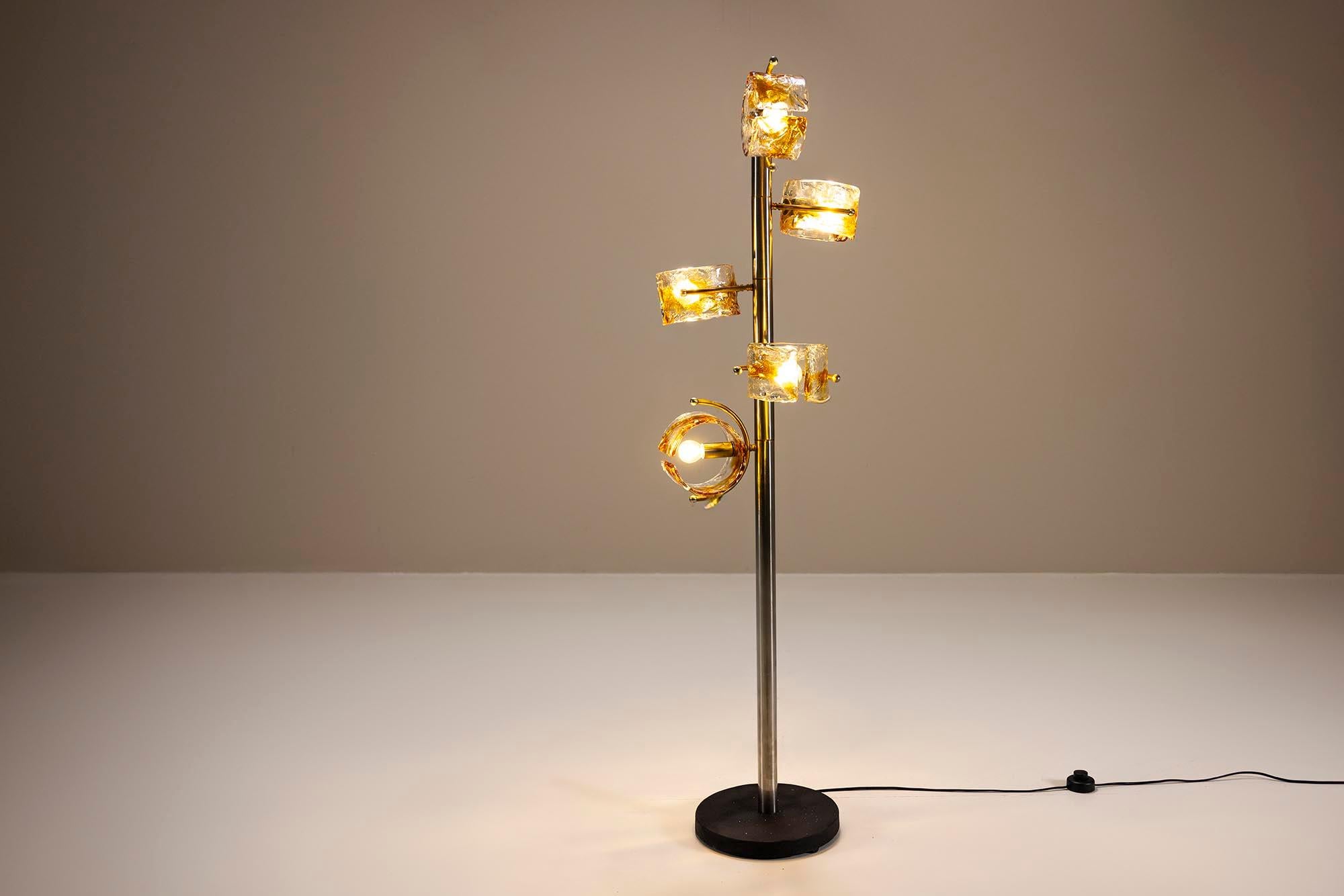 Floor lamp in Murano and Chromed Metal in the style of Tony Zuccheri, Italy 1970 6