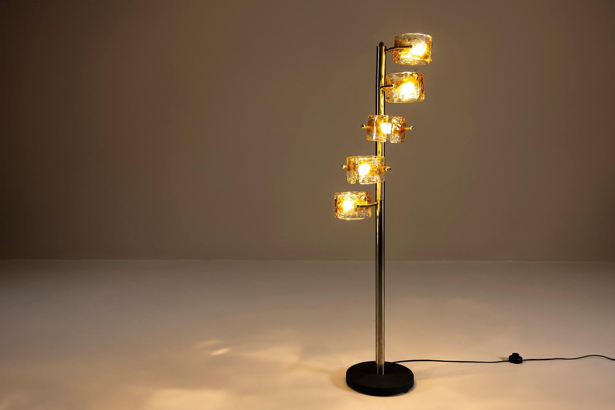 Floor lamp in Murano and Chromed Metal in the style of Tony Zuccheri, Italy 1970 2