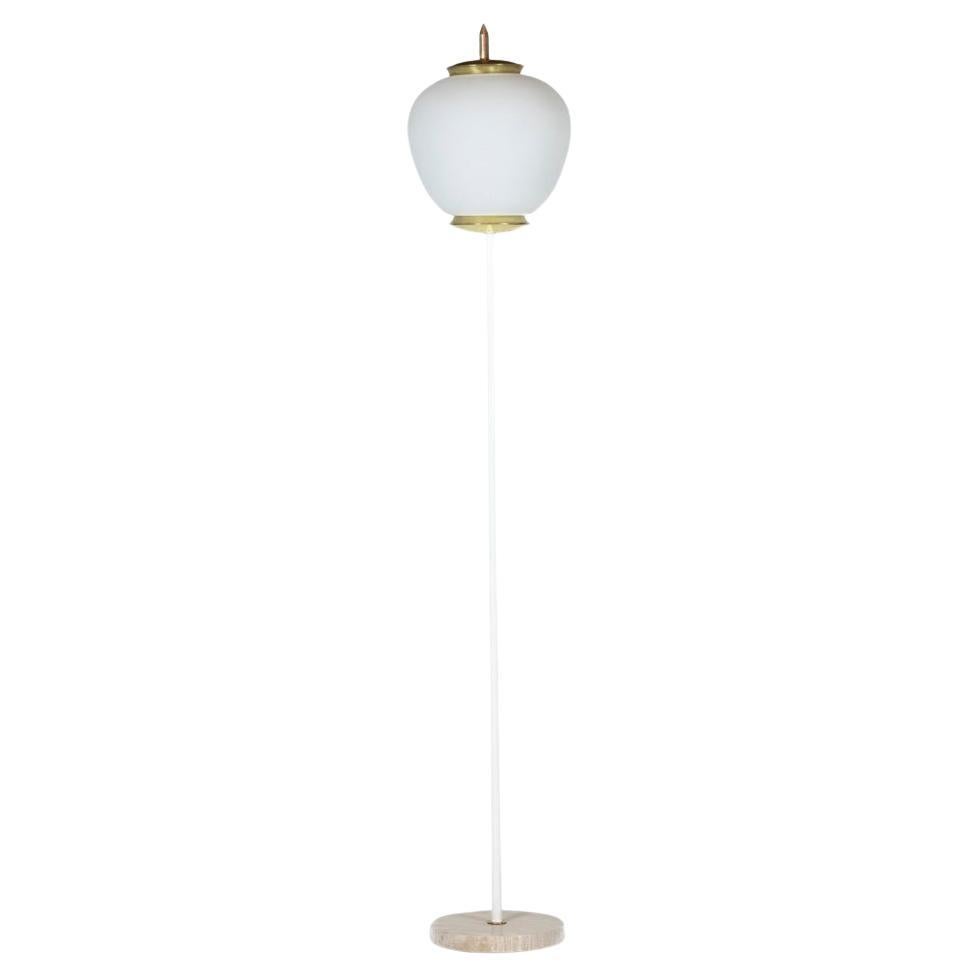Floor lamp in opaline, lacquered metal and golden brass. 1950s.