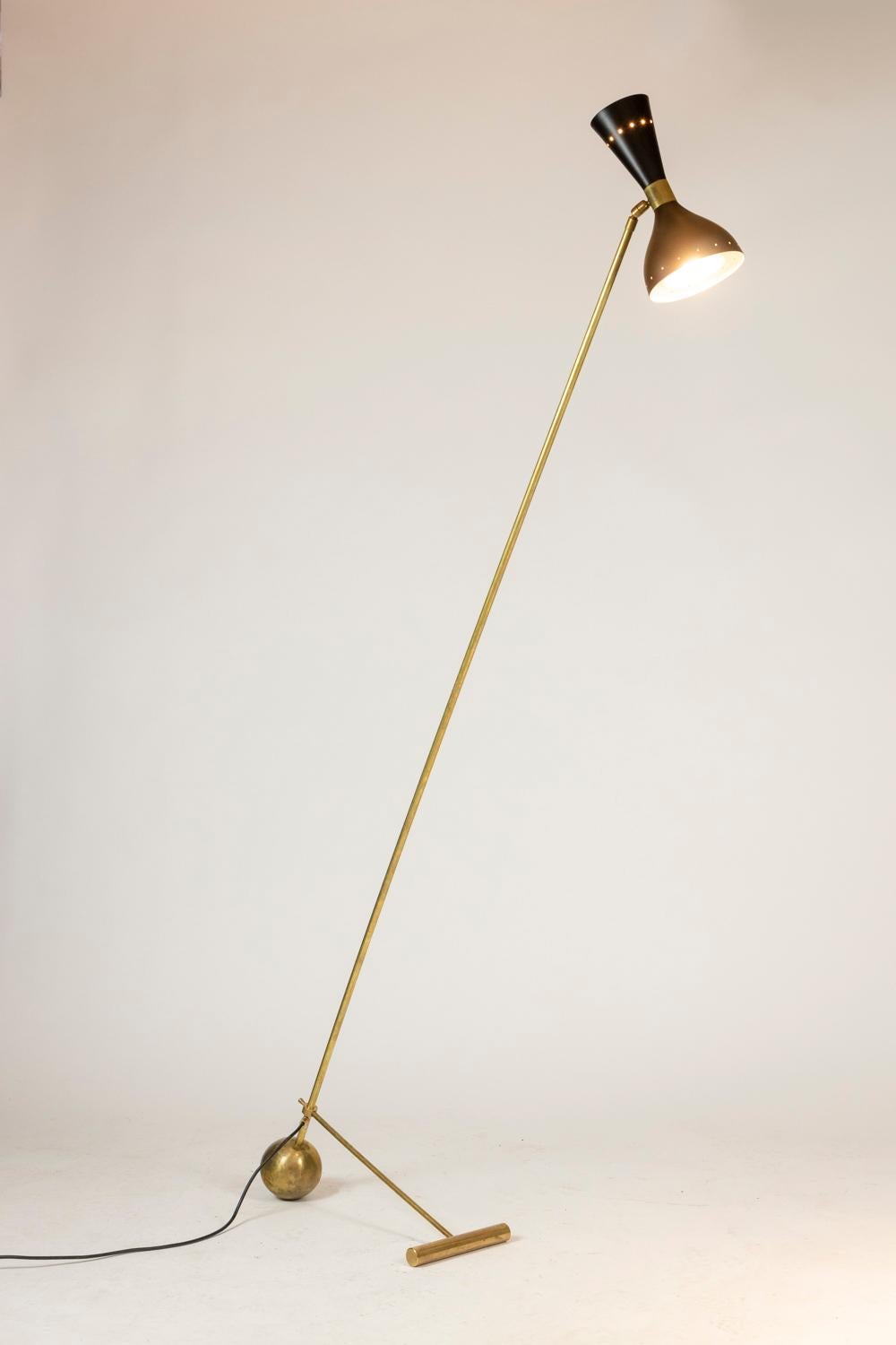 Italian Floor lamp in perforated sheet metal and gilded brass, 1960s For Sale