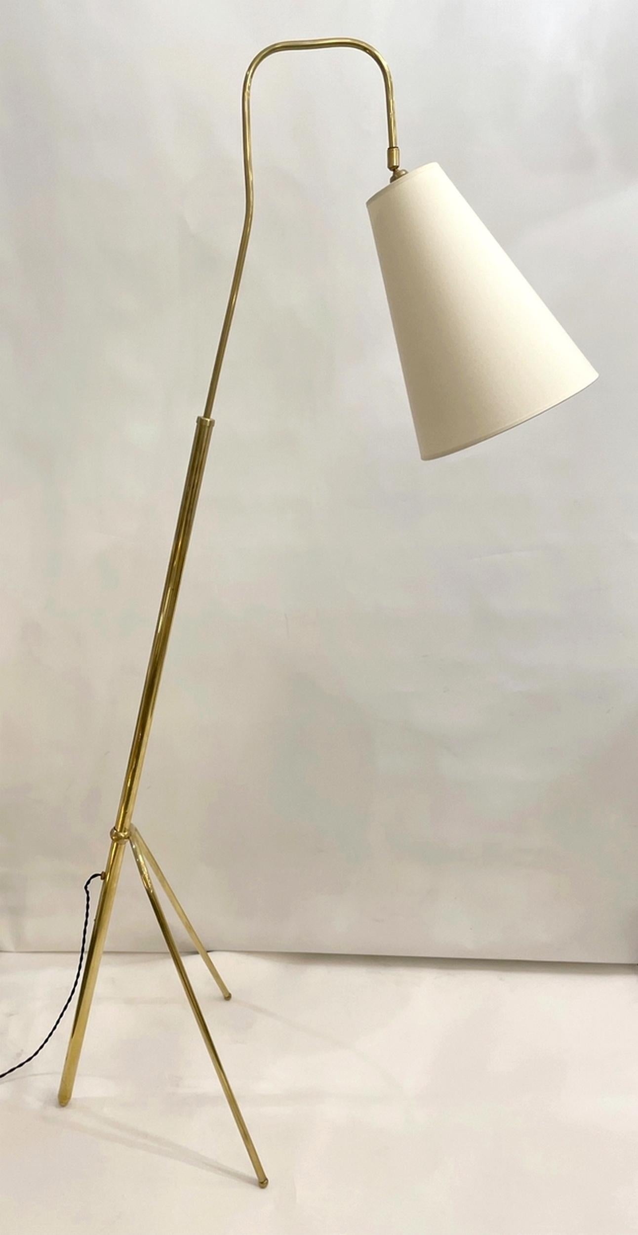 Mid-Century Modern Floor lamp in polished brass France, circa 1960 For Sale