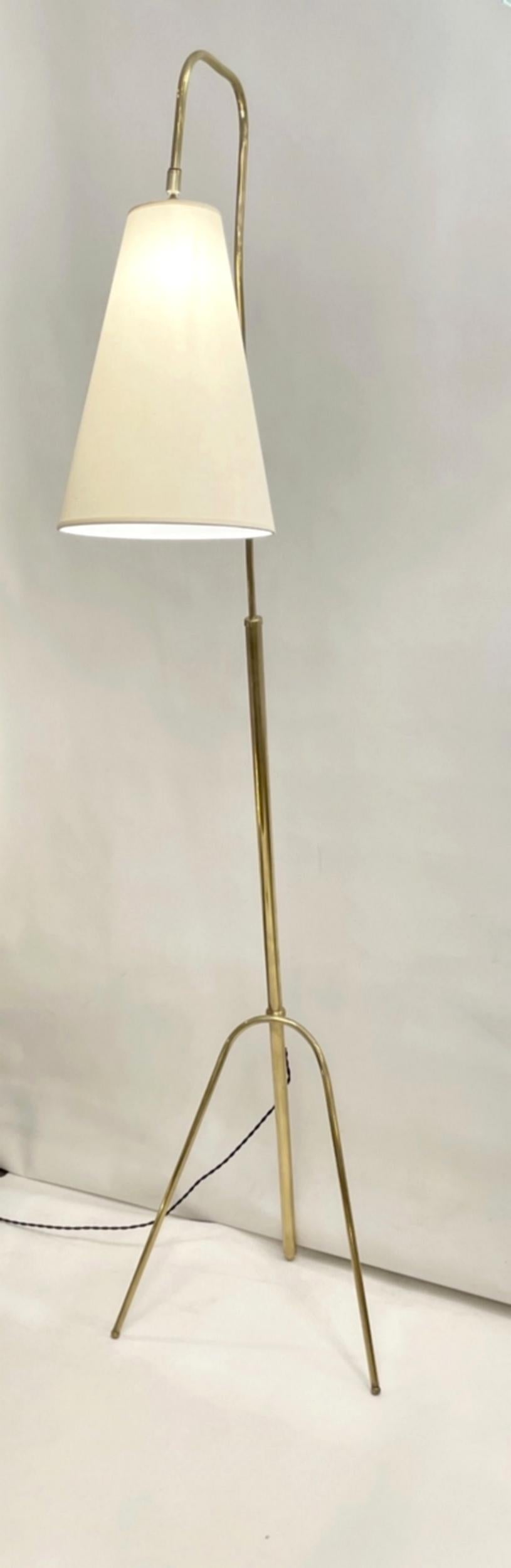 Floor lamp in polished brass France, circa 1960 In Good Condition For Sale In Paris, FR