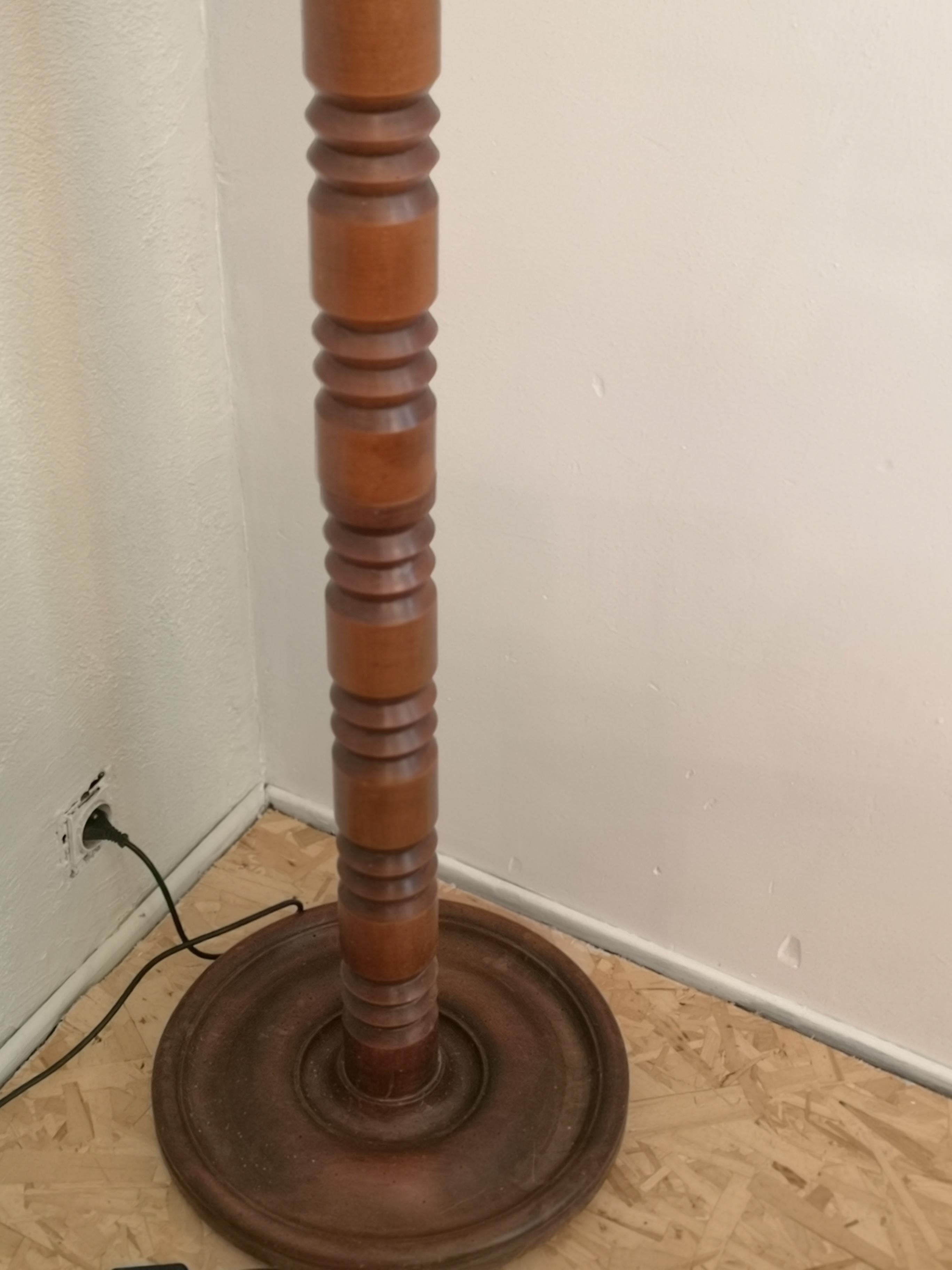 Floor Lamp in Solid Oak Charles Dudouyt In Fair Condition In TARBES, FR