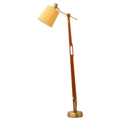 Lampadaire en teck, laiton et abat-jour original par Hans Bergström, années 1950