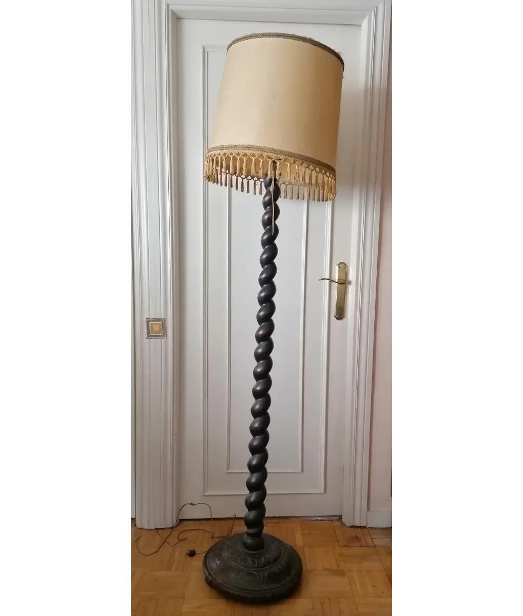 Flor  Lamp Wood  Barley Twist  Column, RE 19th Century, Arts and Crafts Spain 7