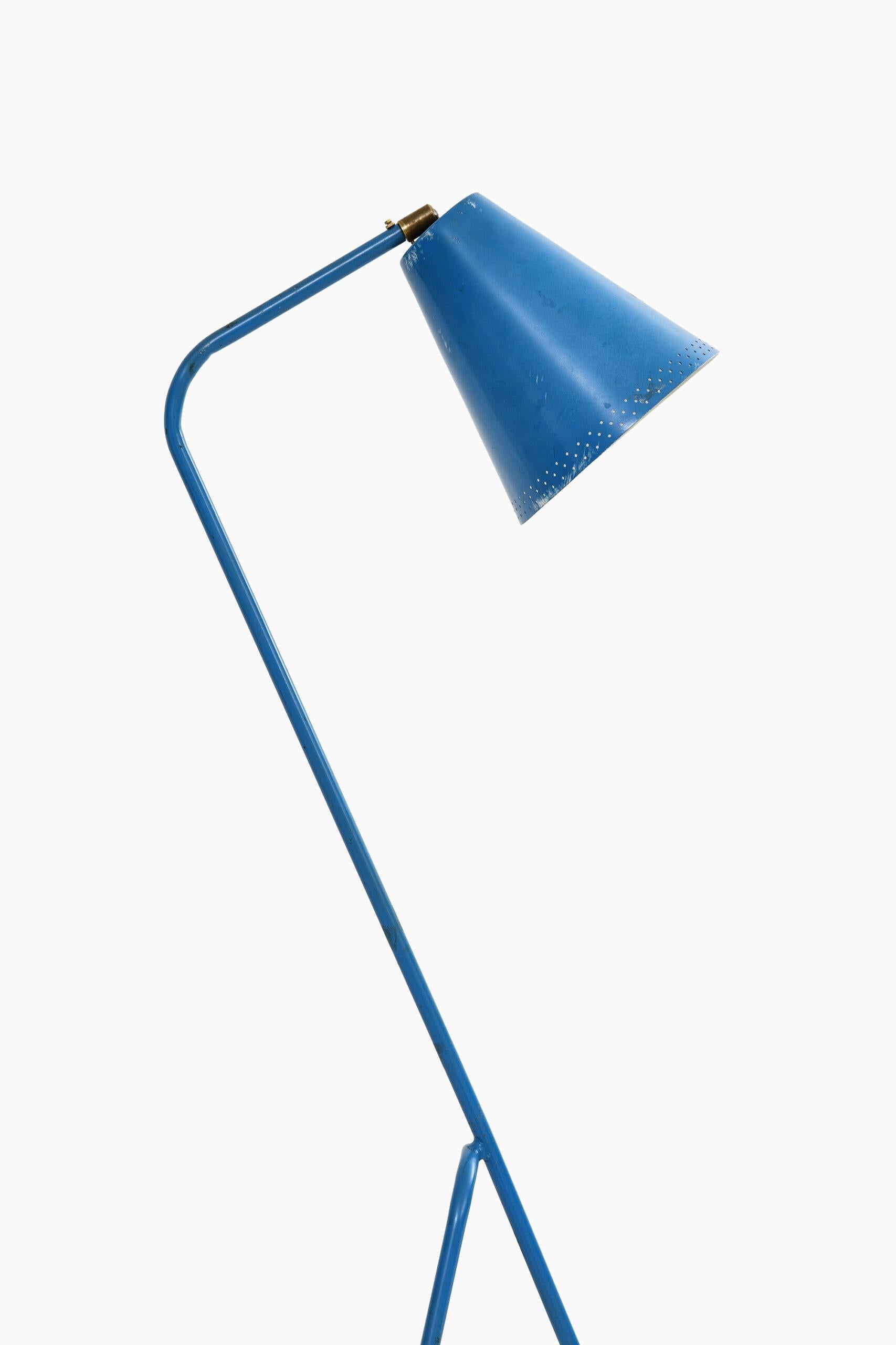 Stehlampe im Stil von Greta Magnusson-Grossman, wahrscheinlich in Schweden hergestellt (Skandinavische Moderne) im Angebot