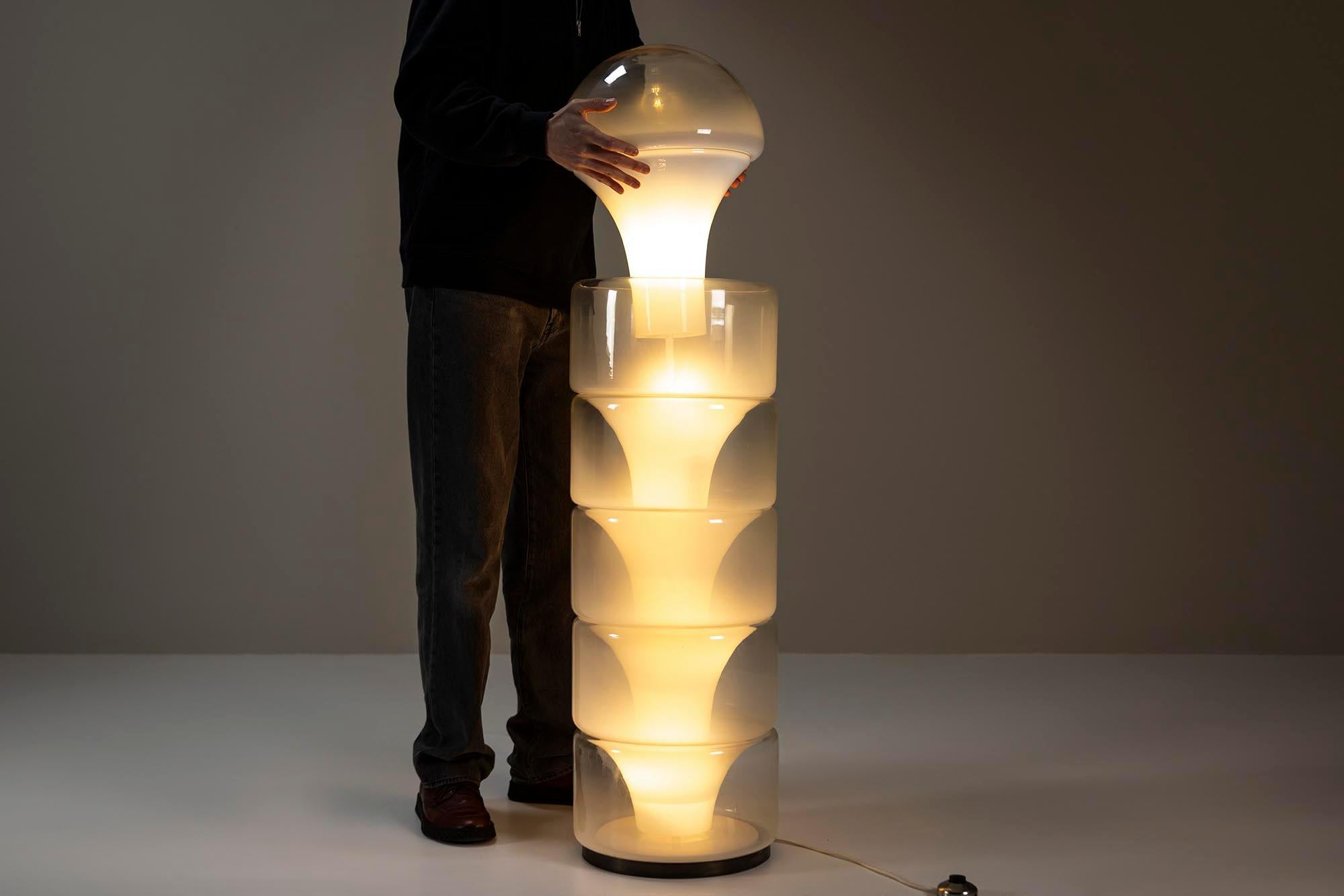 Carlo Nason, born into one of Murano's oldest glassmaking families, developed a unique approach to lighting design, shaped by both tradition and innovation. Known for his experimentation with form and light, Nason collaborated with AV Mazzega to