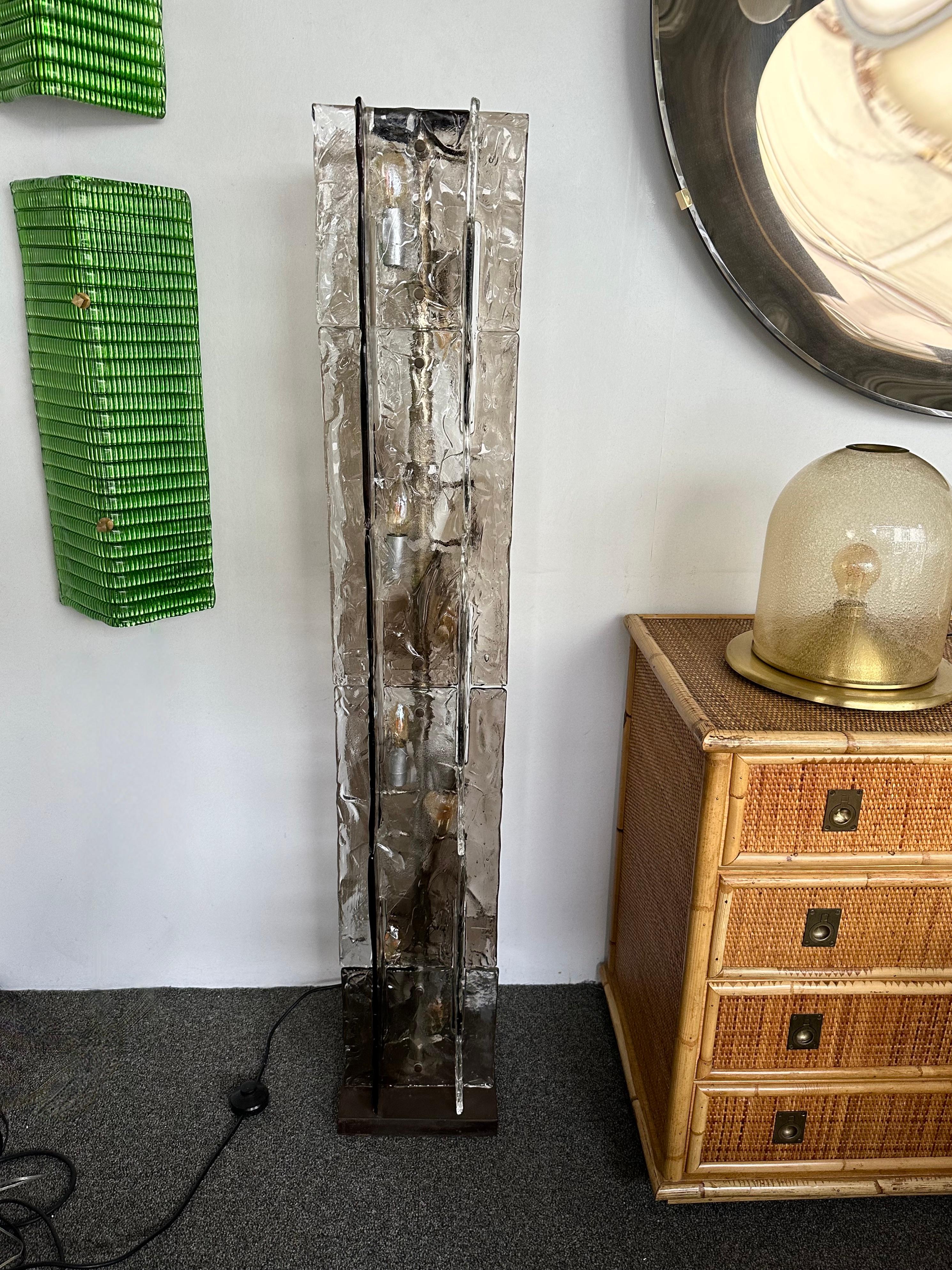 Mid-Century Modern Floor Lamp LT379 Murano Glass and Brass by Carlo Nason for Mazzega, Italy, 1970s For Sale