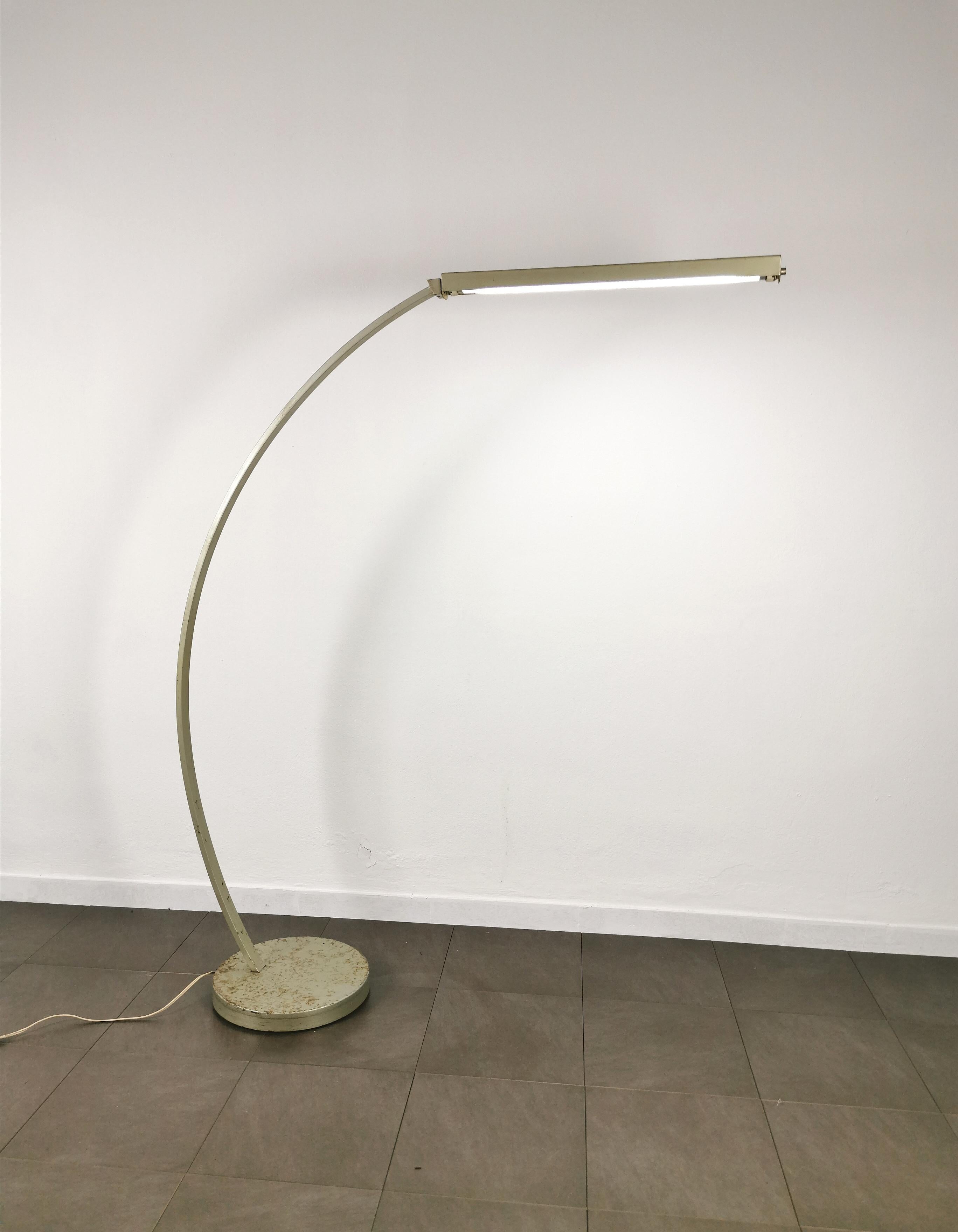 Floor Lamp Metal Grey More Lighting Midcentury Italian Design 1960s In Fair Condition For Sale In Palermo, IT