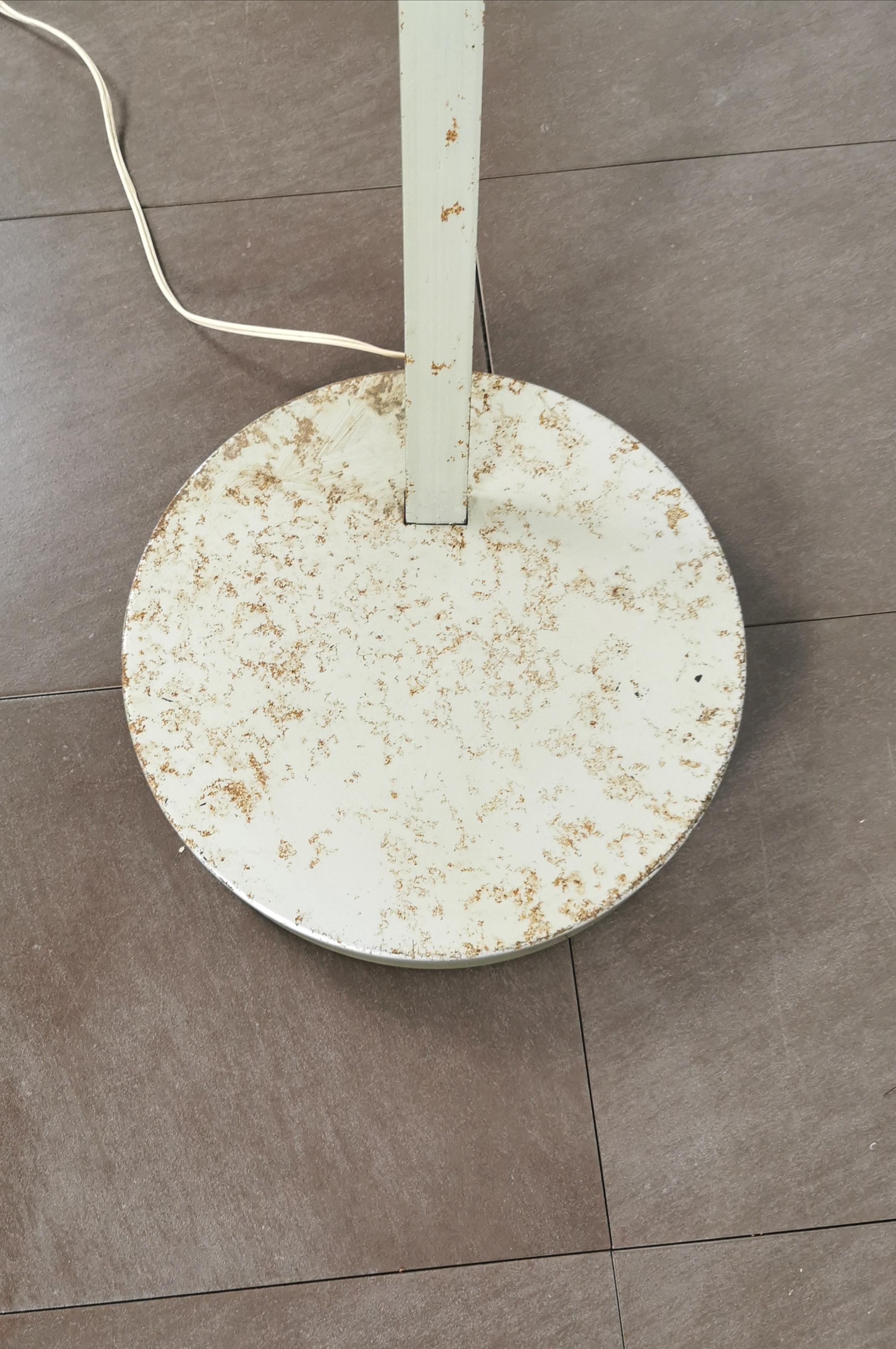 Stehlampe Metallgrau Mehr Beleuchtung Midcentury Italienisches Design 1960er Jahre im Angebot 4