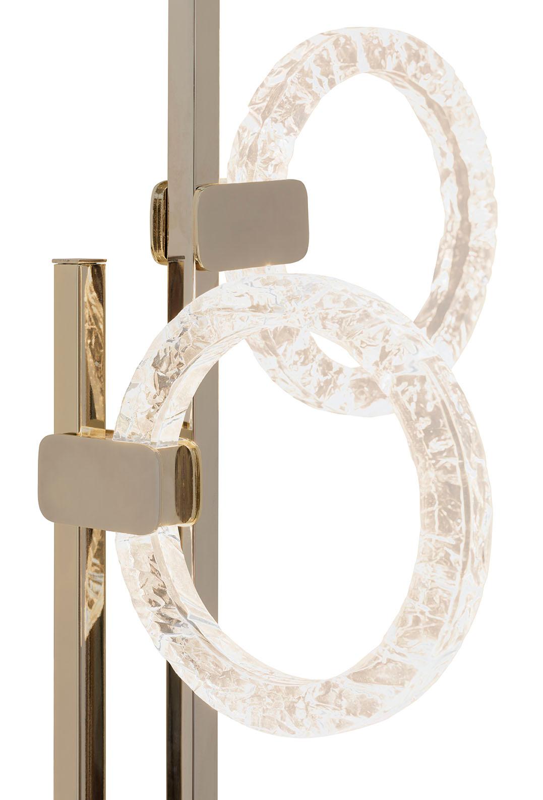 Lampada da terra in metallo Structur finitura champagne lucida Anello decorativo in metacrilato In condizioni Nuovo in vendita a London, GB