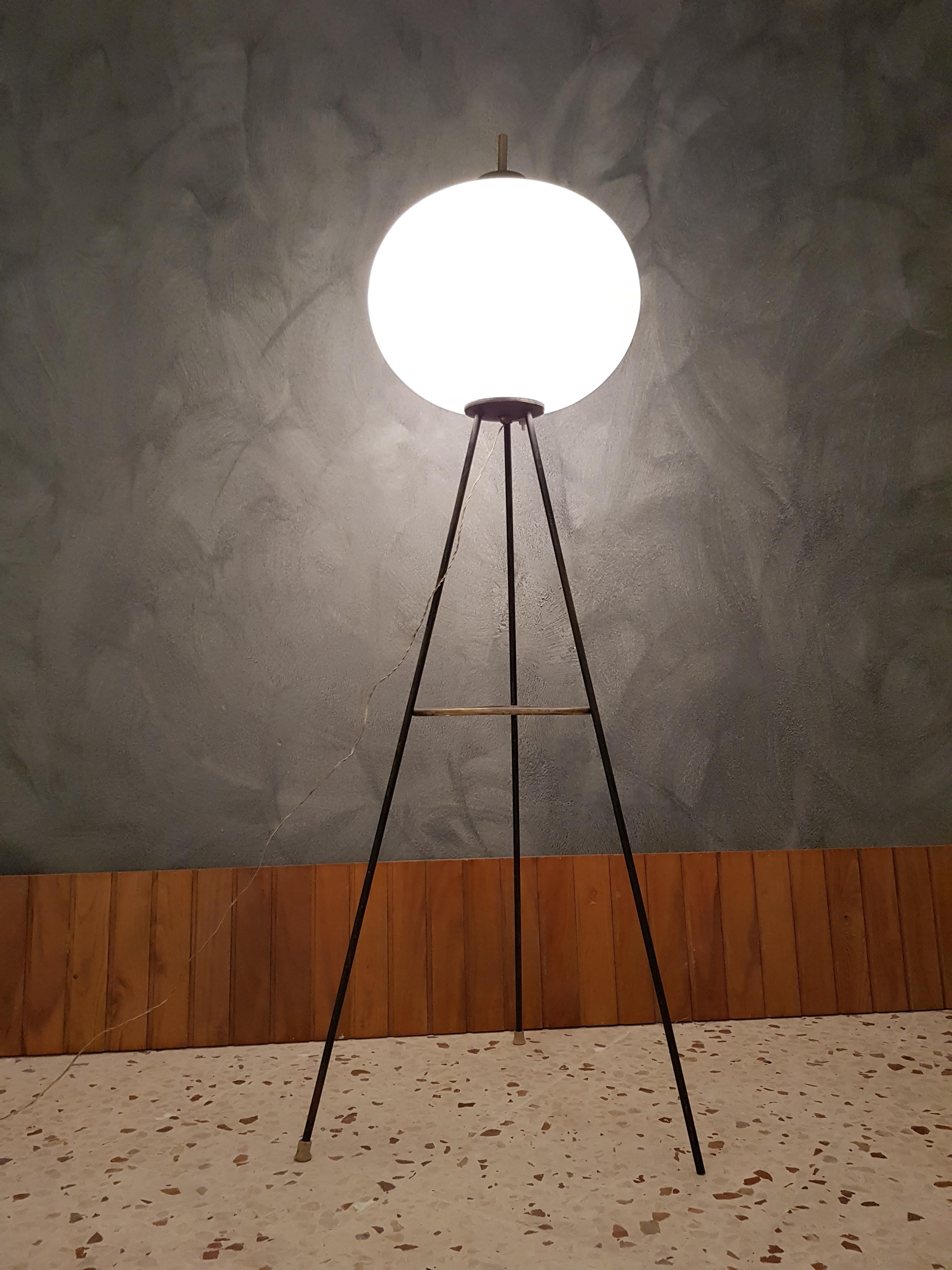 Mid-Century Modern Floor Lamp Midcentury in Brass and Metal Italy Design, 1950s