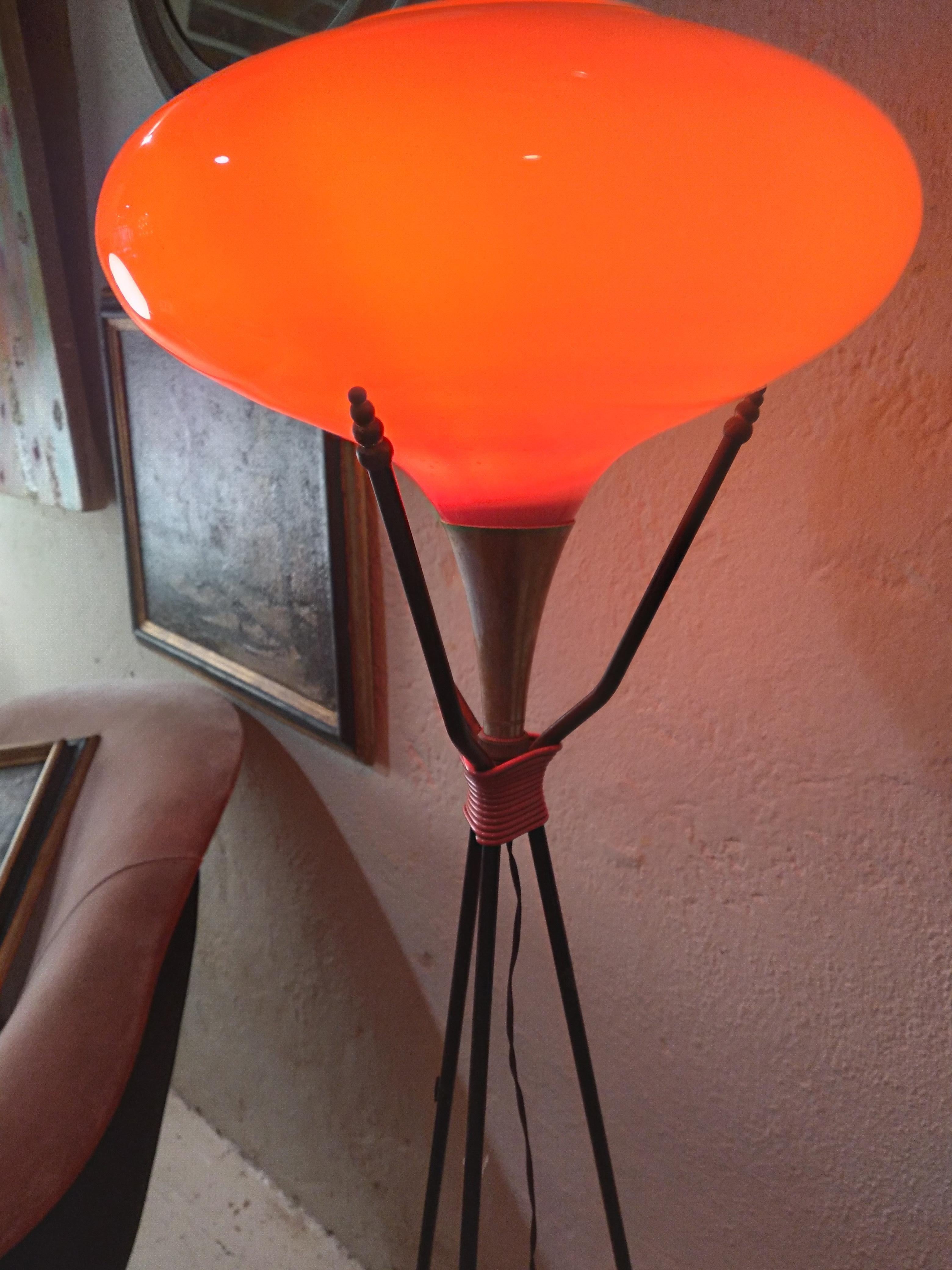 Floor Lamp Mid-Century Modern by Italian Manifacture, 1950s In Good Condition In Lucca, IT