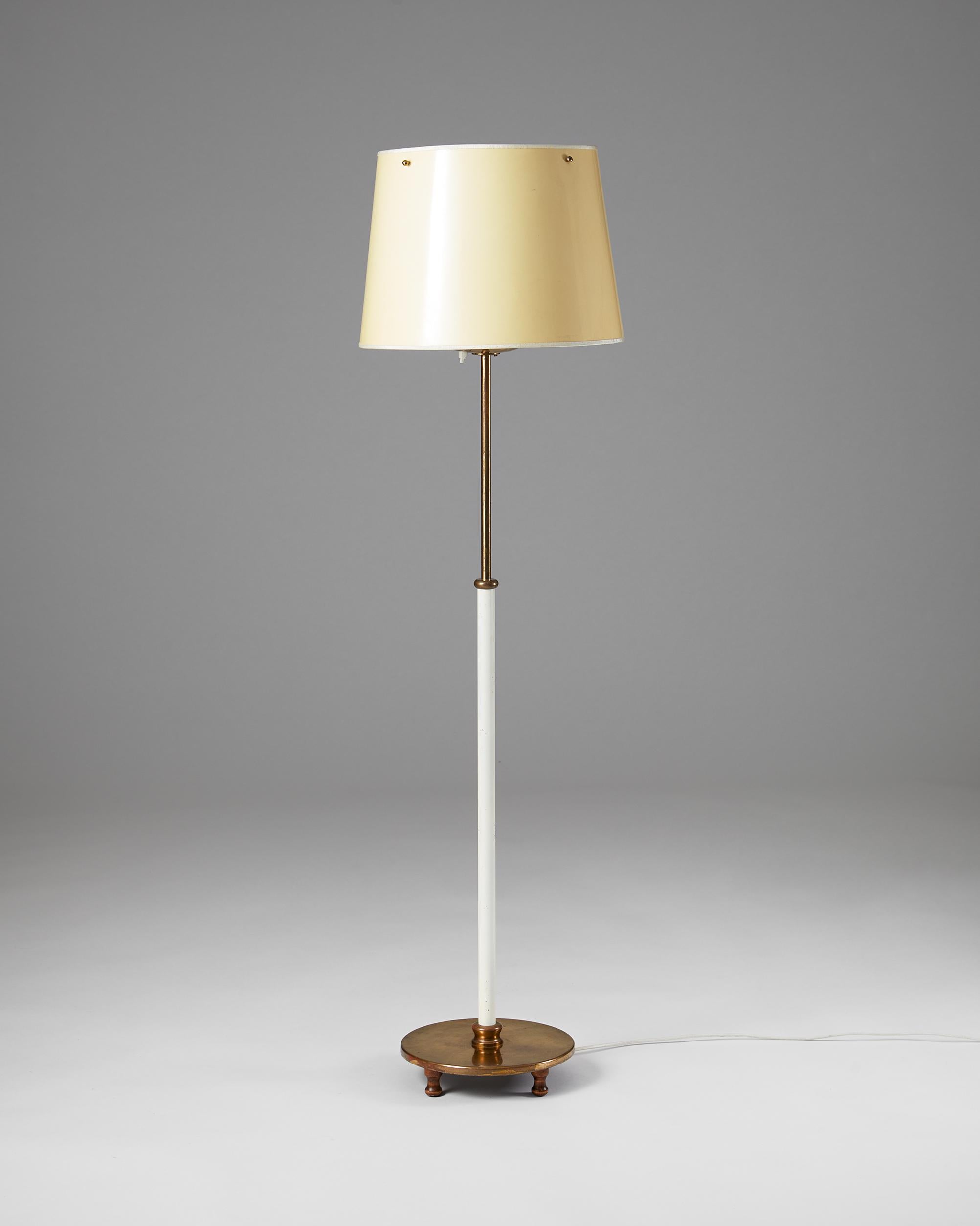 Mid-Century Modern Floor Lamp Model 2564 Designed by Josef Frank for Svenskt Tenn, Sweden, 1950s For Sale