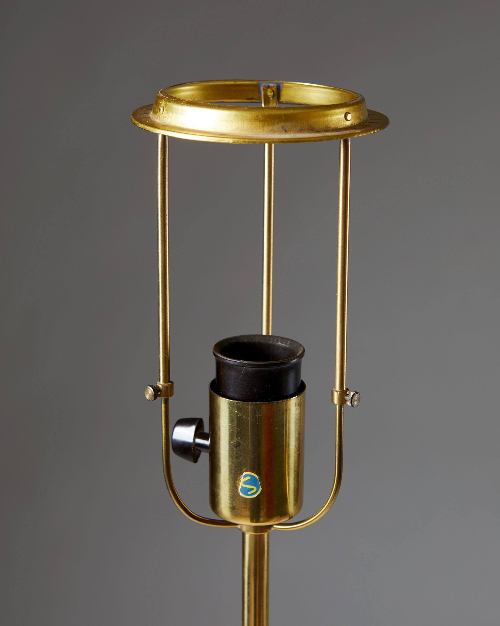 Floor Lamp Model 2597 Designed by Josef Frank for Svenskt Tenn In Good Condition In Stockholm, SE