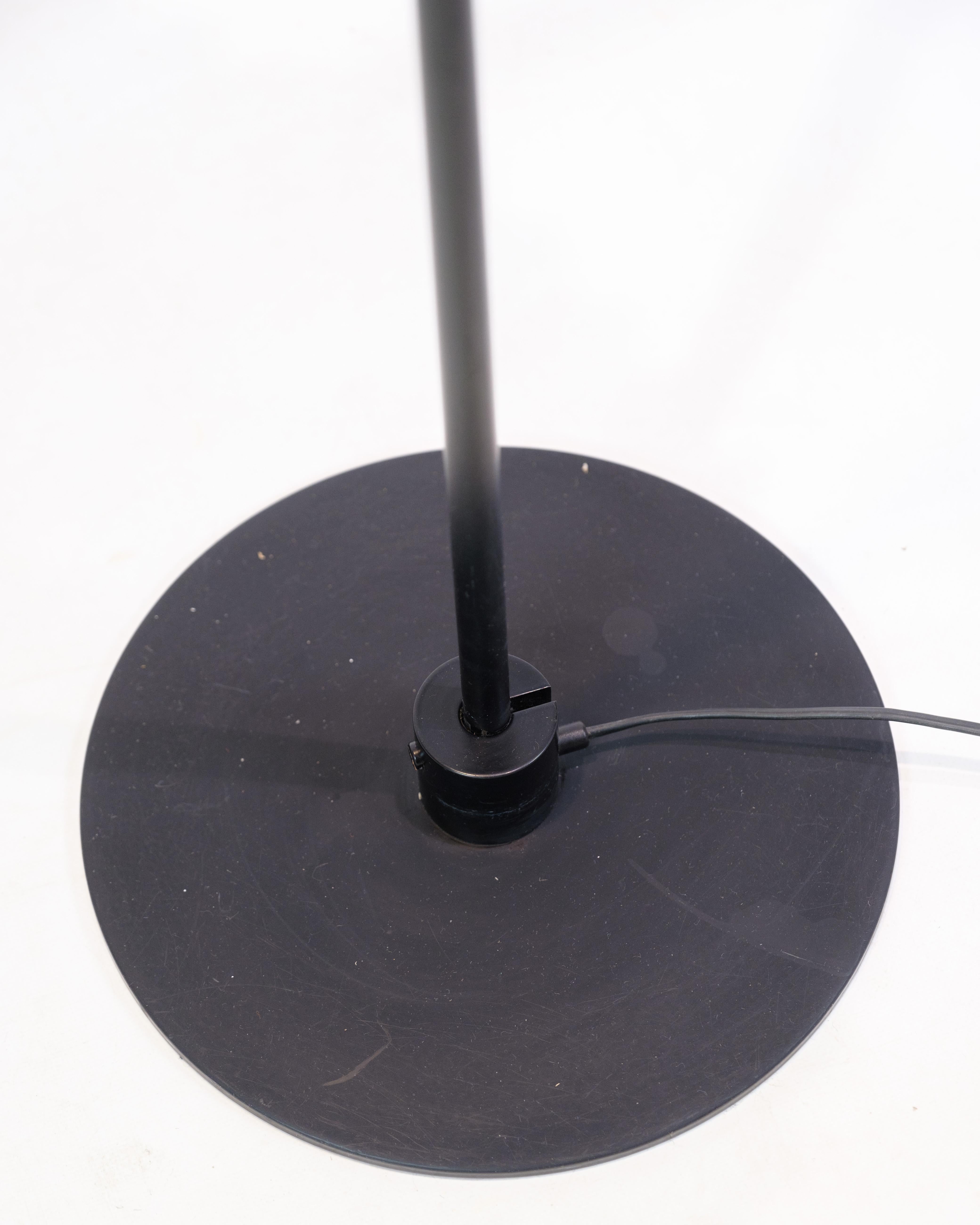 Lampadaire Modèle 368 En Métal Laqué Noir Par Flemming Agger Bon état - En vente à Lejre, DK