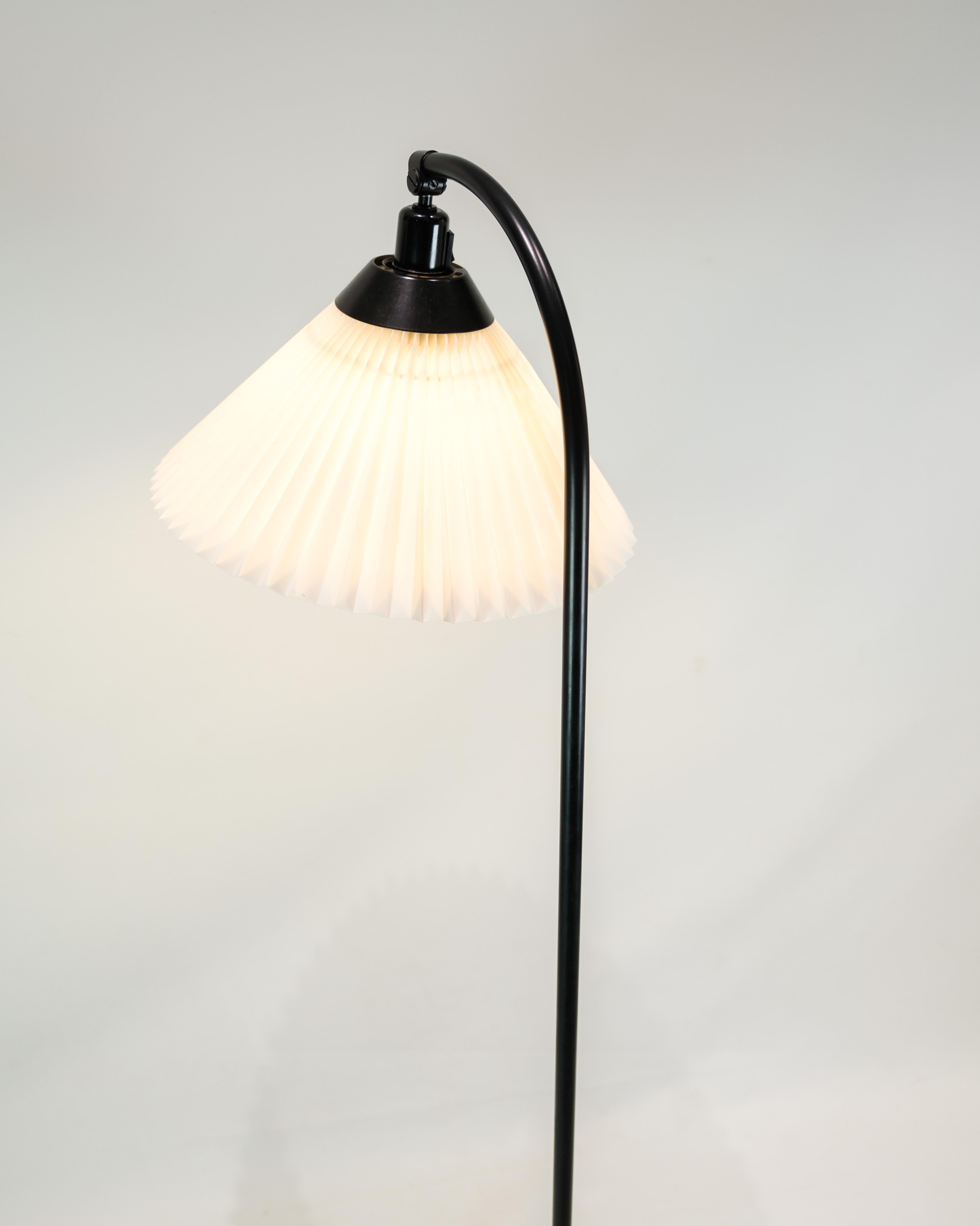 Lampadaire Modèle 368 En Métal Laqué Noir Par Flemming Agger en vente 3