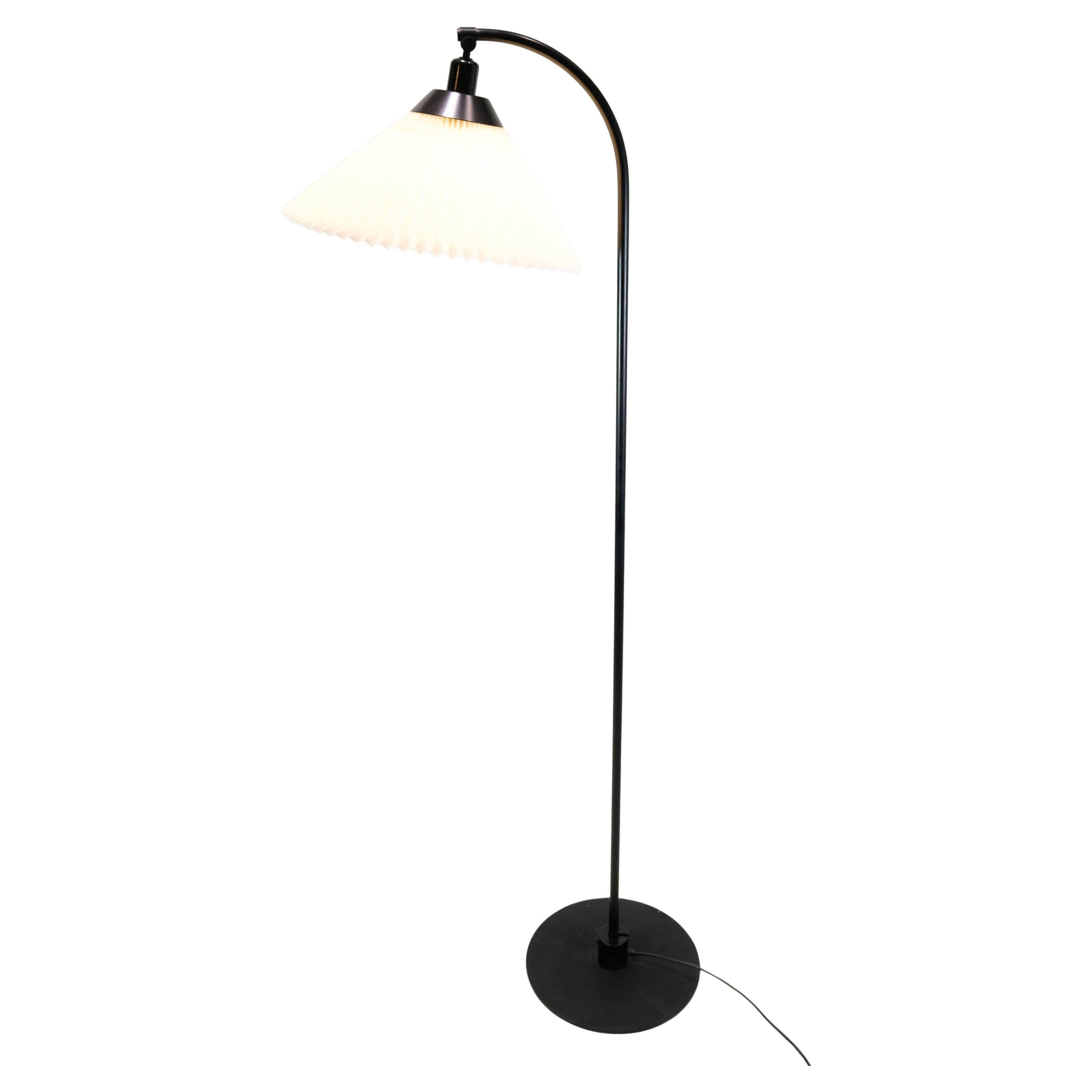 Lampadaire Modèle 368 En Métal Laqué Noir Par Flemming Agger en vente