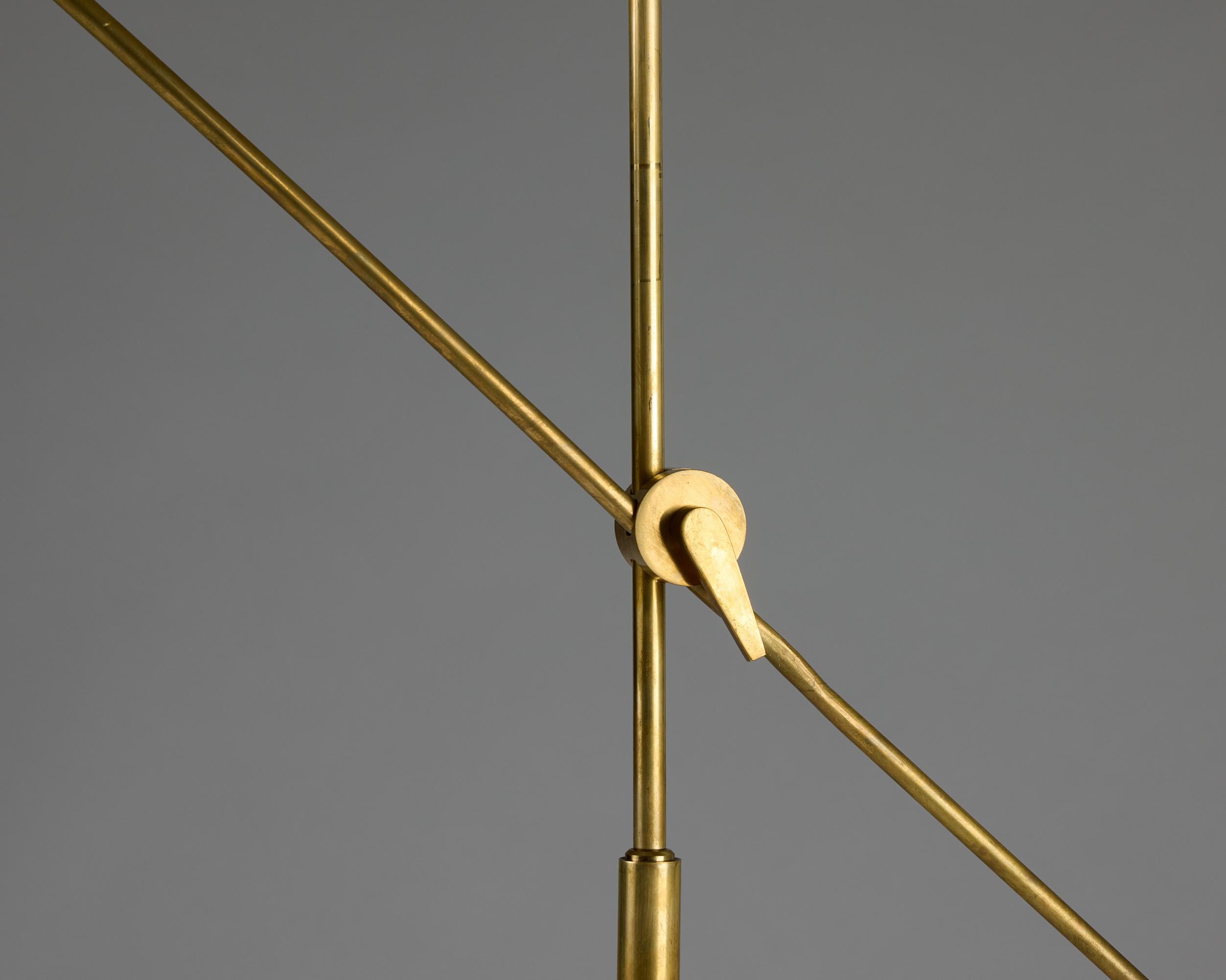 Milieu du XXe siècle Lampadaire modèle 376 Am designs by TH. A Valentin pour Poul Dinesen Danemark, années 1960 en vente