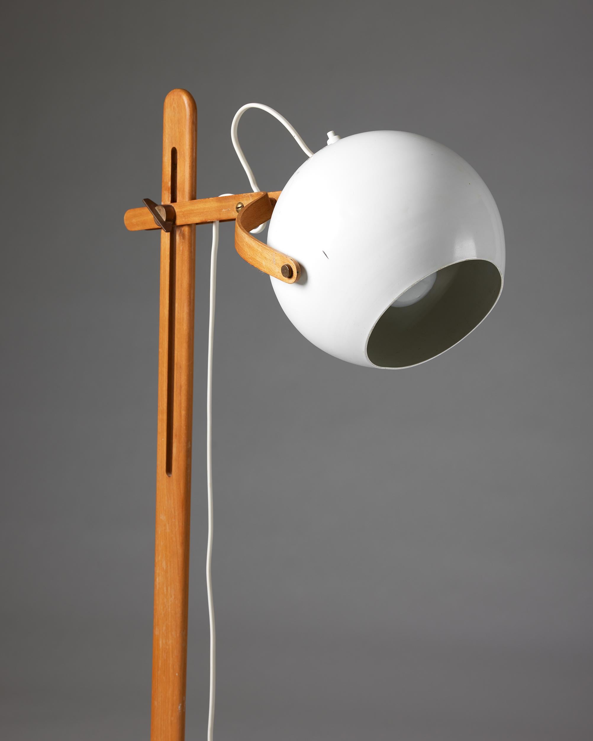 Swedish Floor Lamp Model 572 Designed by Hans-Agne Jakobsson for Markaryd, Sweden, 1950s For Sale