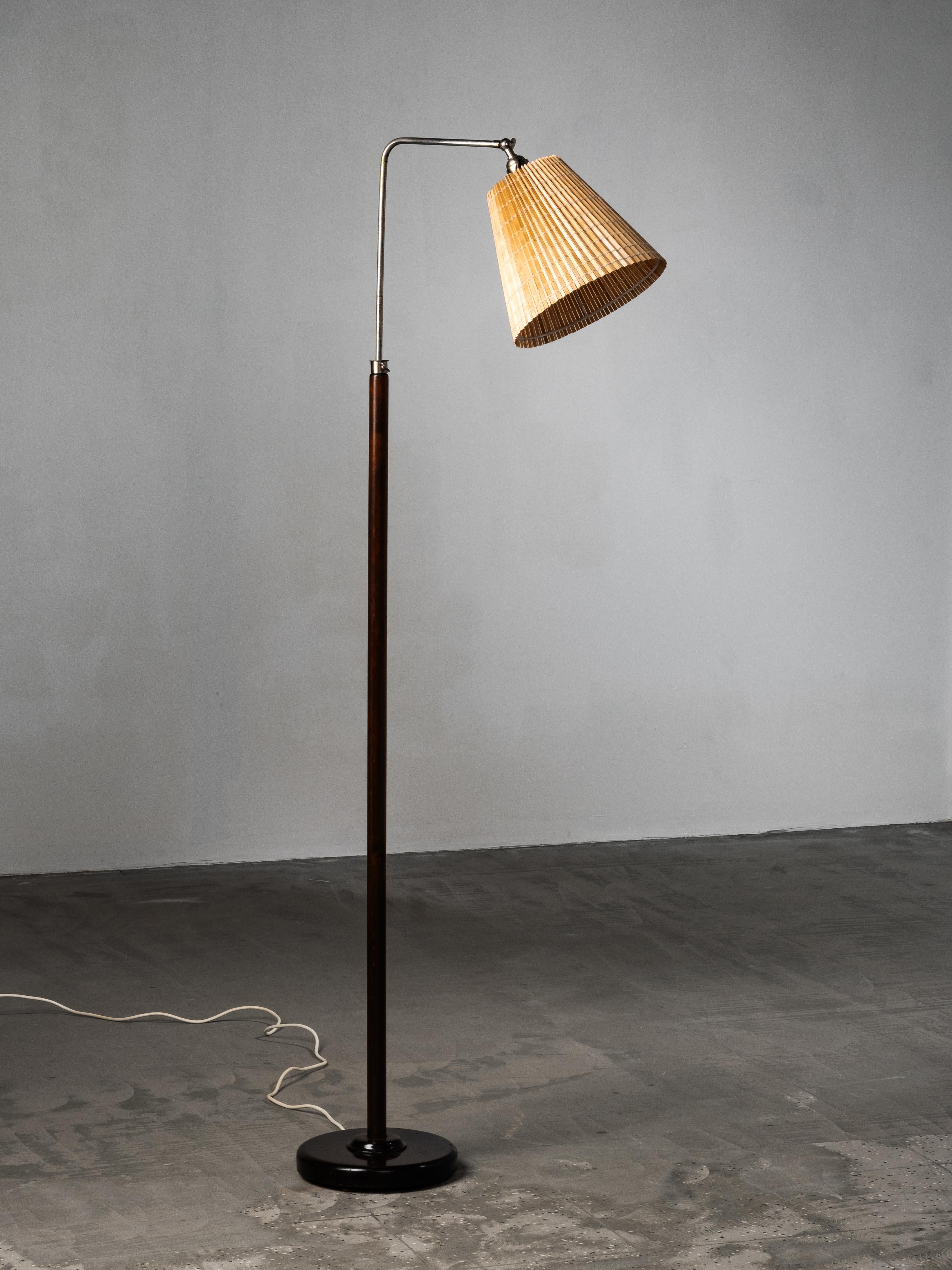 Lámpara de pie Modelo 60442 de Idman Oy, Finlandia, década de 1940 Finlandés en venta