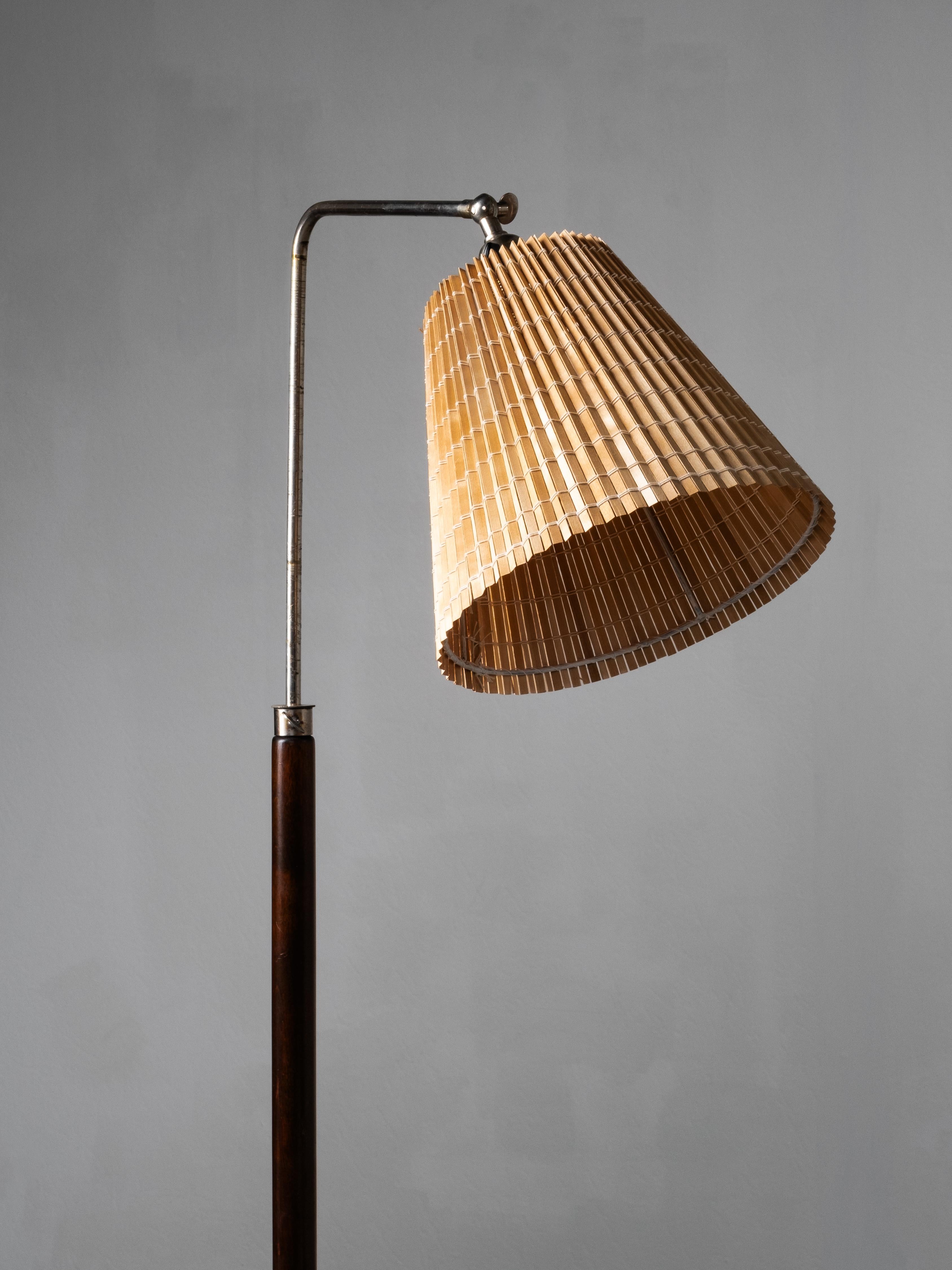Lámpara de pie Modelo 60442 de Idman Oy, Finlandia, década de 1940 en Bueno estado para la venta en Karis, Nyland