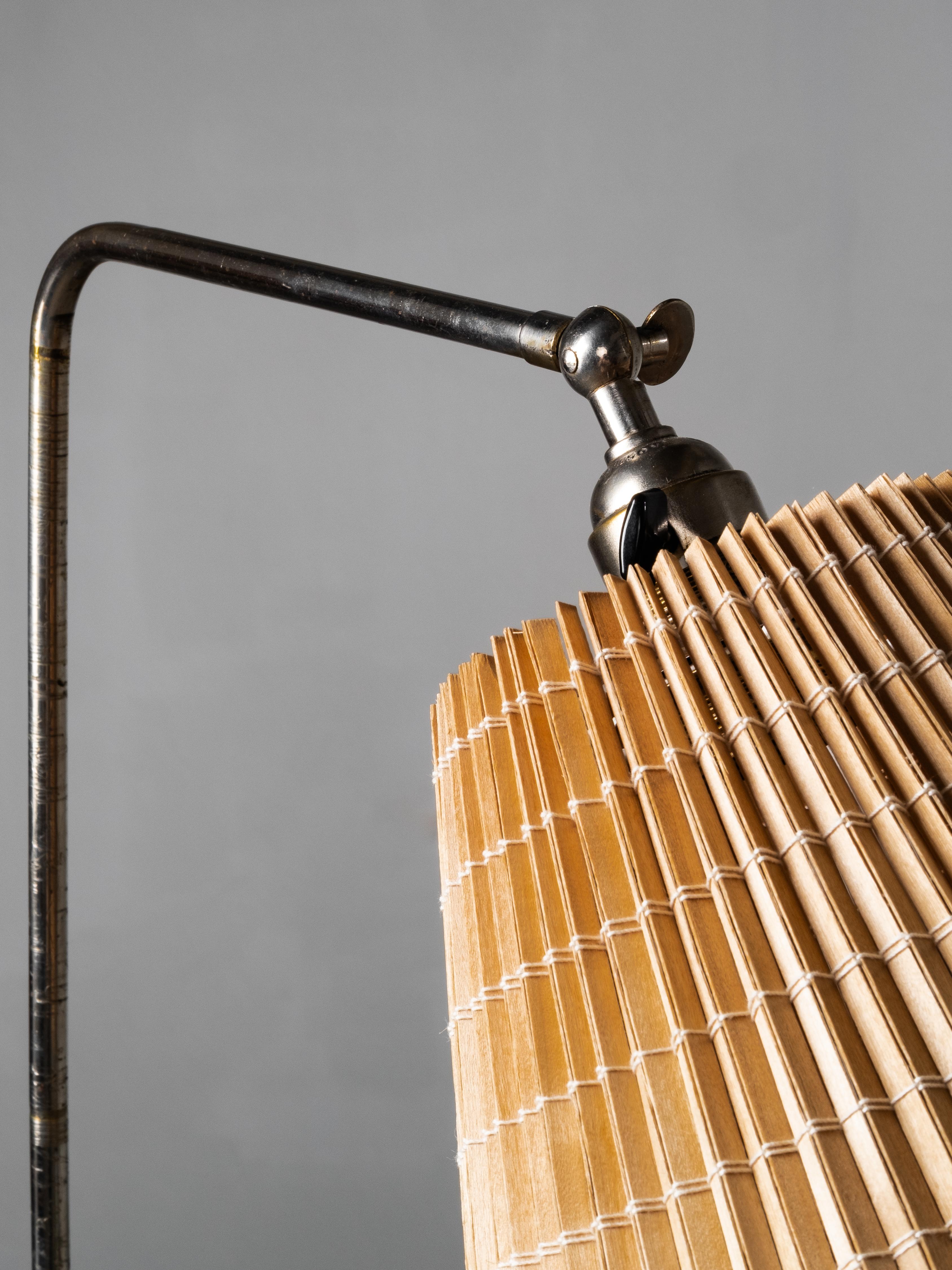 Lámpara de pie Modelo 60442 de Idman Oy, Finlandia, década de 1940 Latón en venta