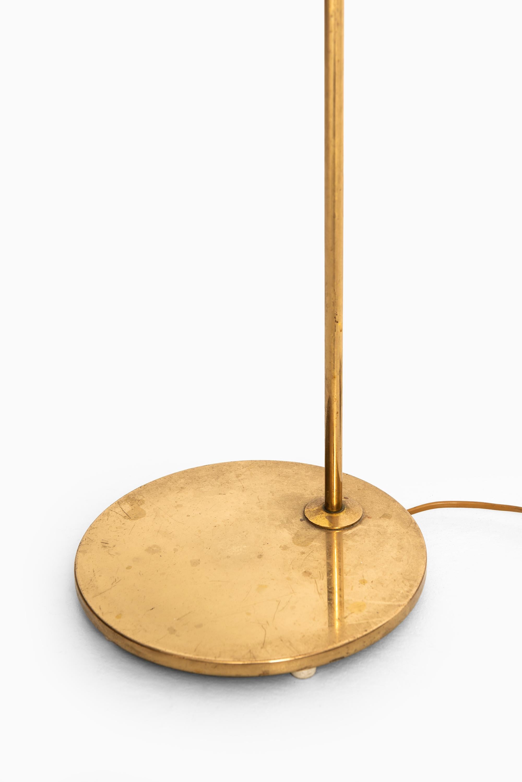 Scandinavian Modern Floor Lamp Model G-075 Produced by Bergbom in Sweden For Sale