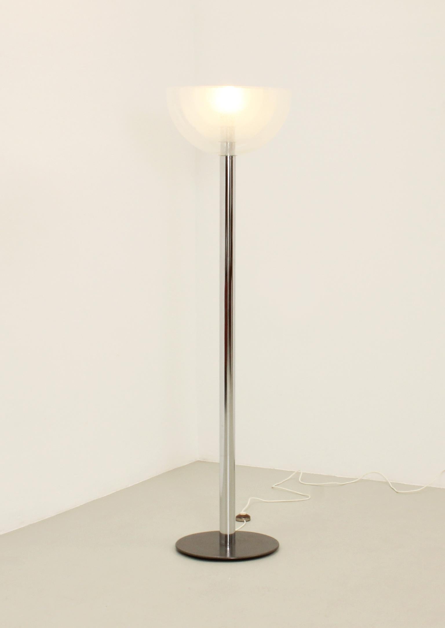 Floor Lamp Model LT 338 by Carlo Nason for Mazzega, Italy, 1967 For Sale 5