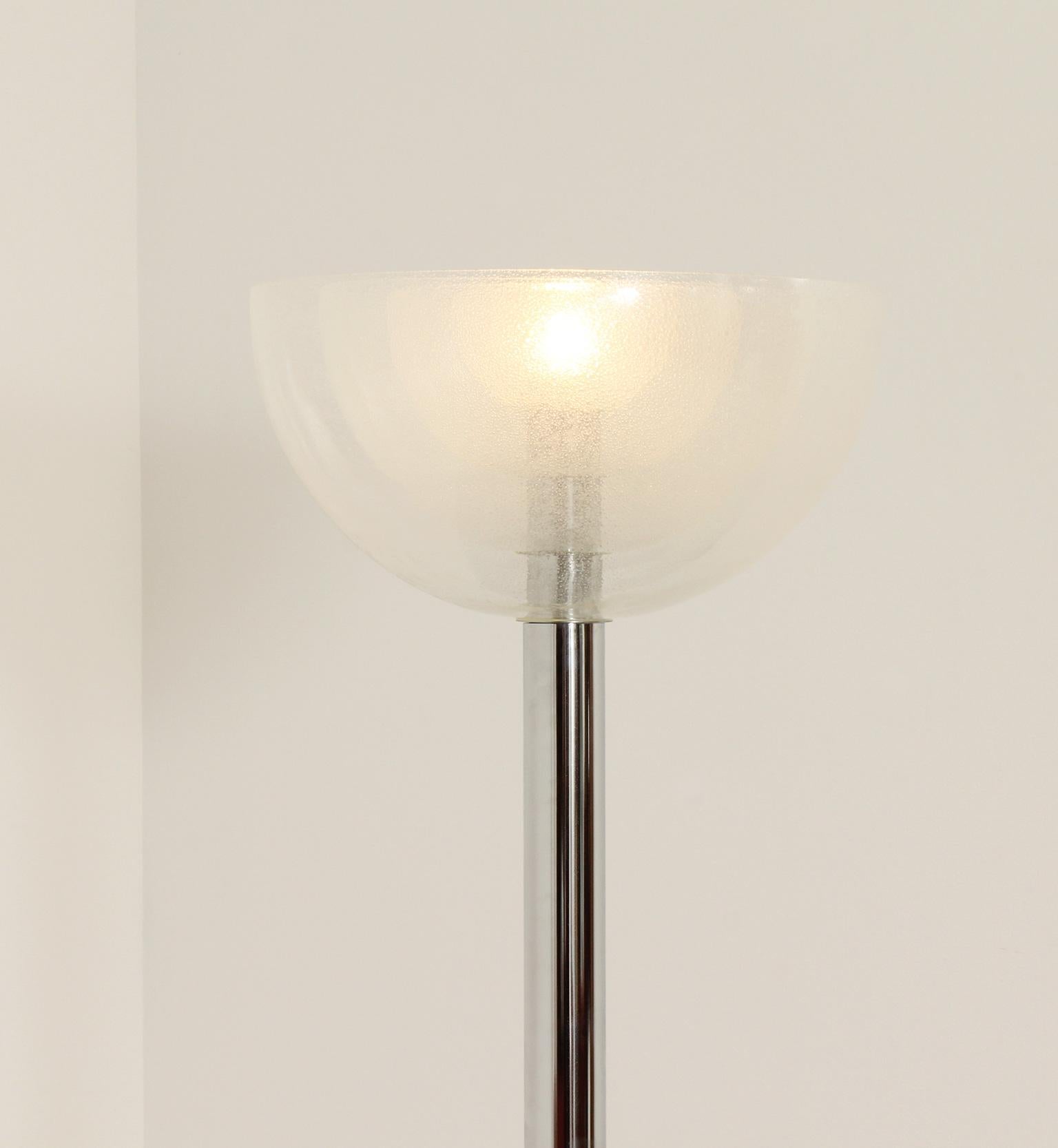 Floor Lamp Model LT 338 by Carlo Nason for Mazzega, Italy, 1967 For Sale 2