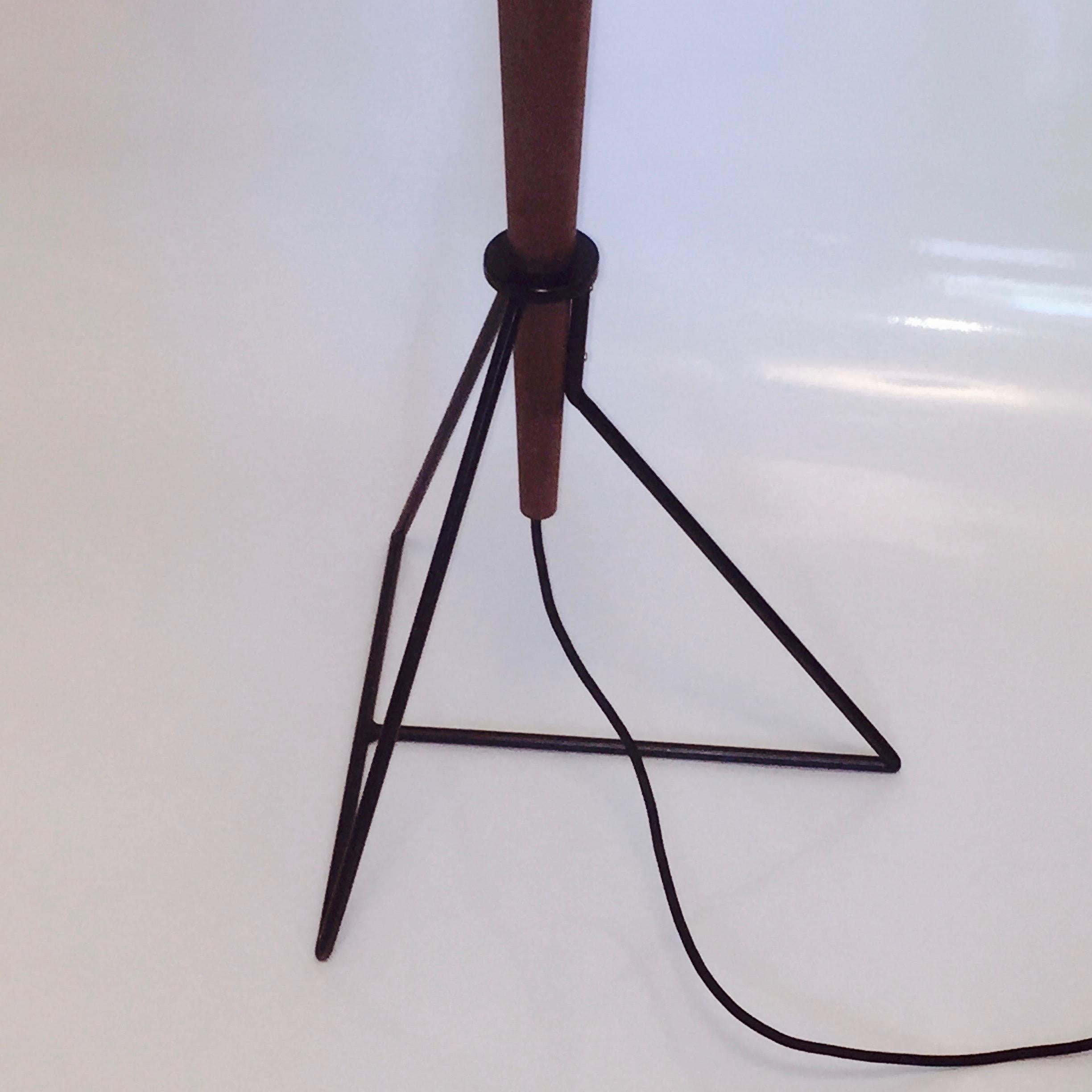 Dutch Floor Lamp 'Moore' in American Walnut and Shades in Raw Silk For Sale