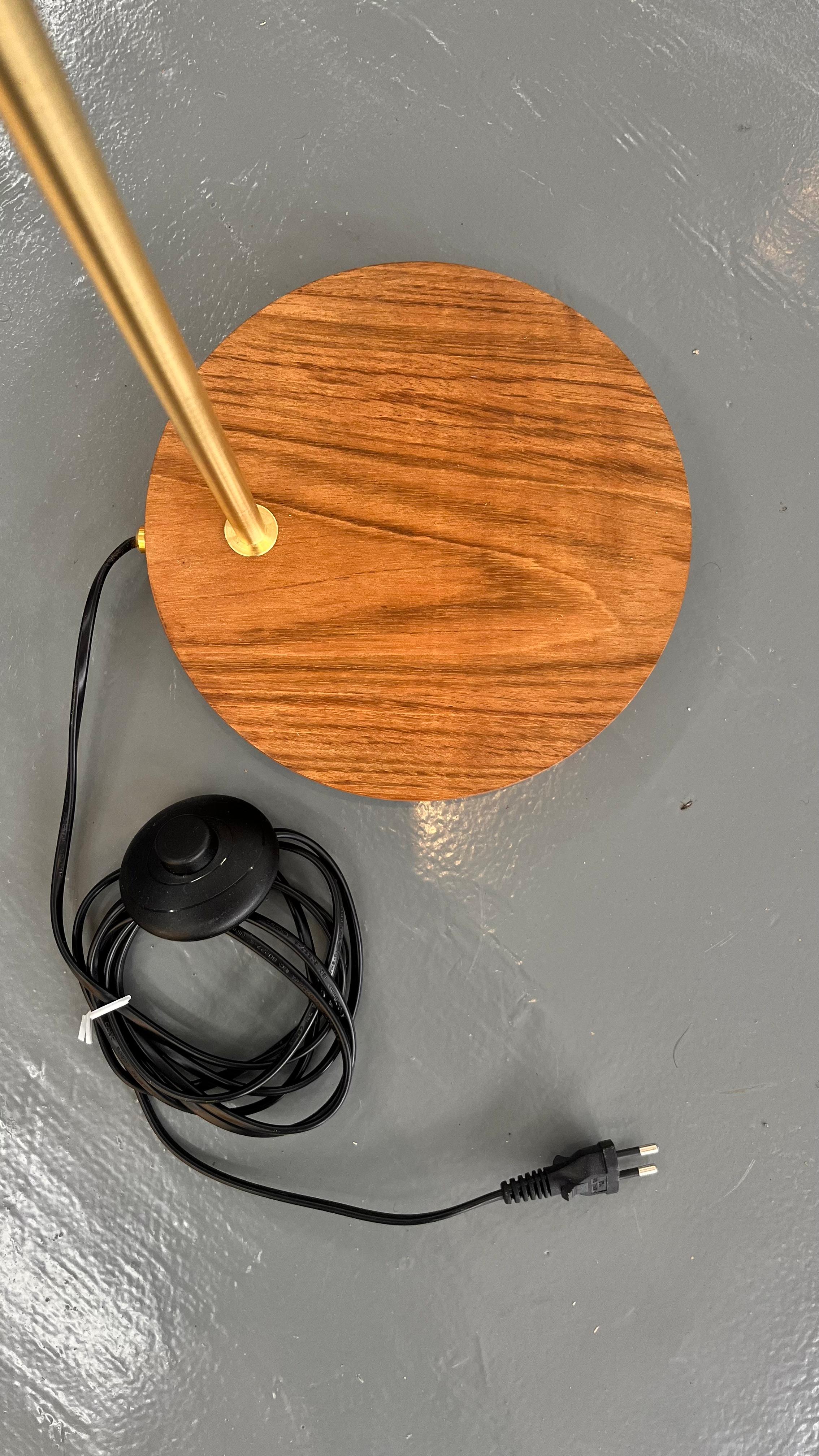 Lámpara de pie Ostra en venta 1