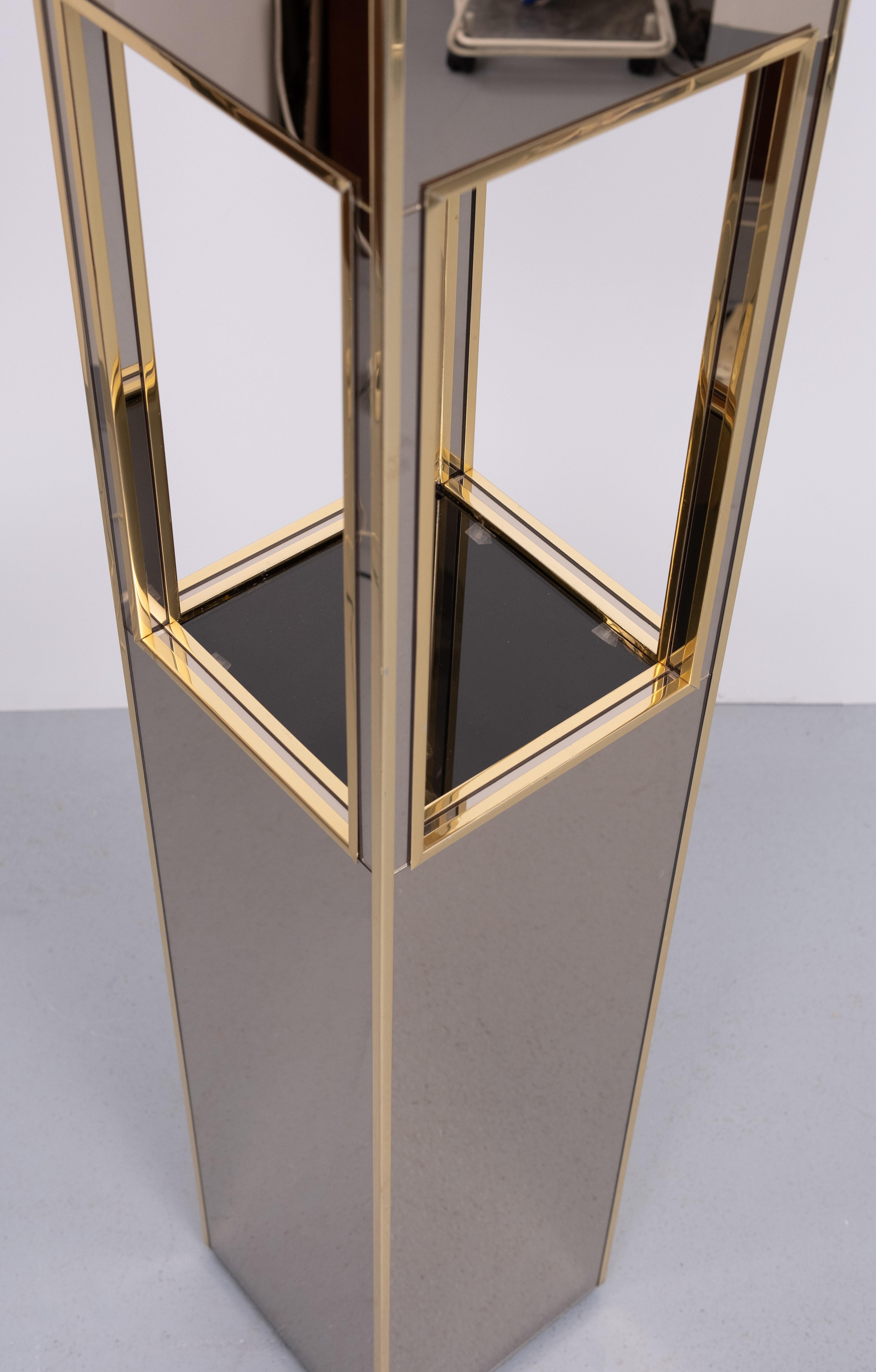 Lámpara de pie Pedestal Bronce Espejo Hollywood Regency Años 70 Italiano en venta
