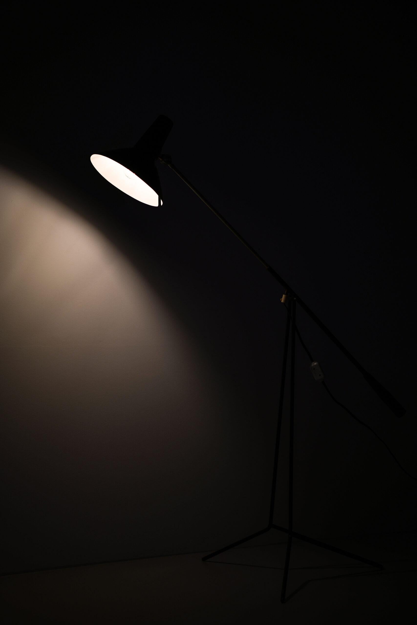 Lampadaire Produit par ASEA en Suède en vente 2