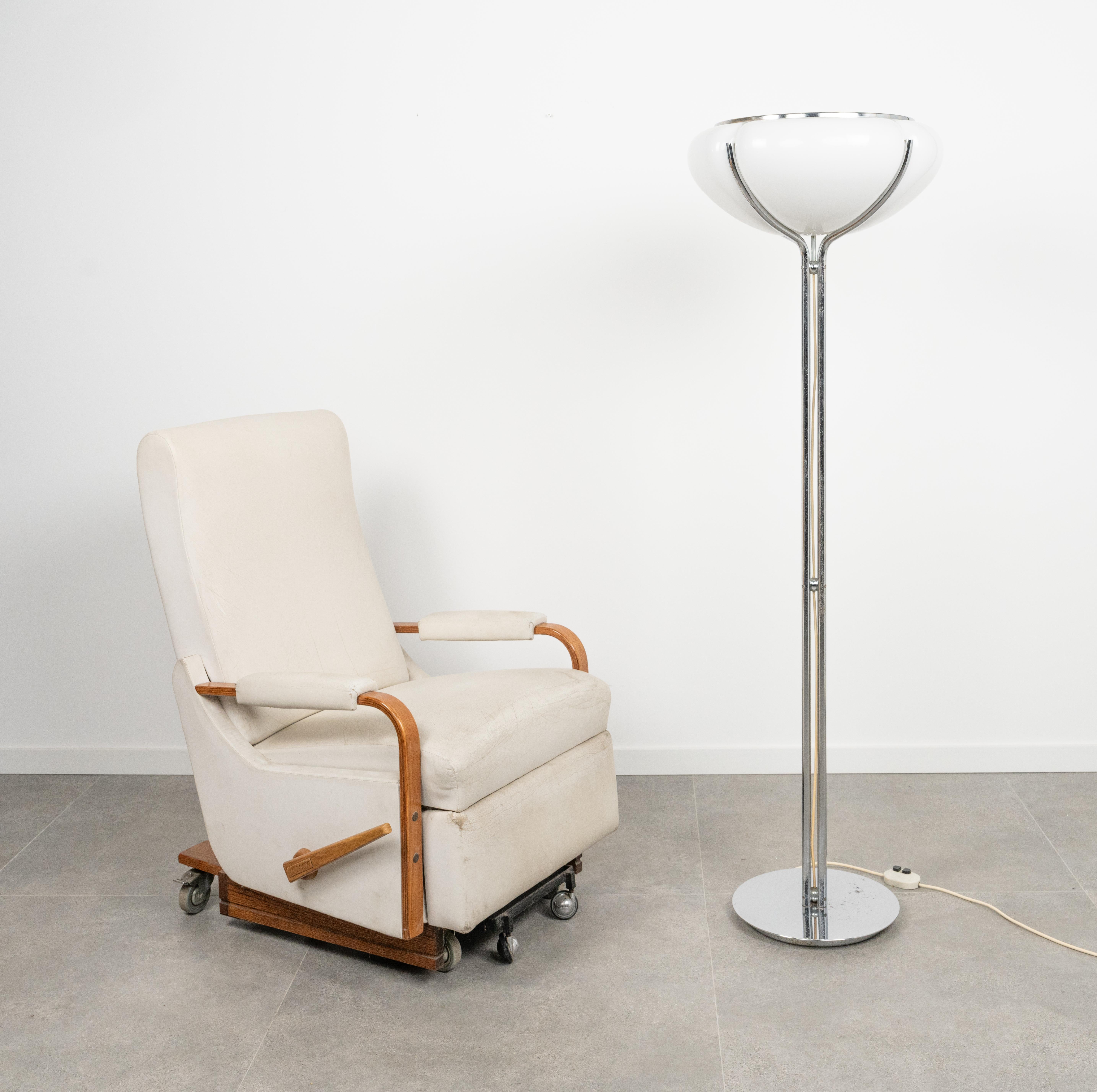 Lampadaire Quadrifoglio de Gae Aulenti pour Harvey Guzzini, Italie, années 1970 en vente 3