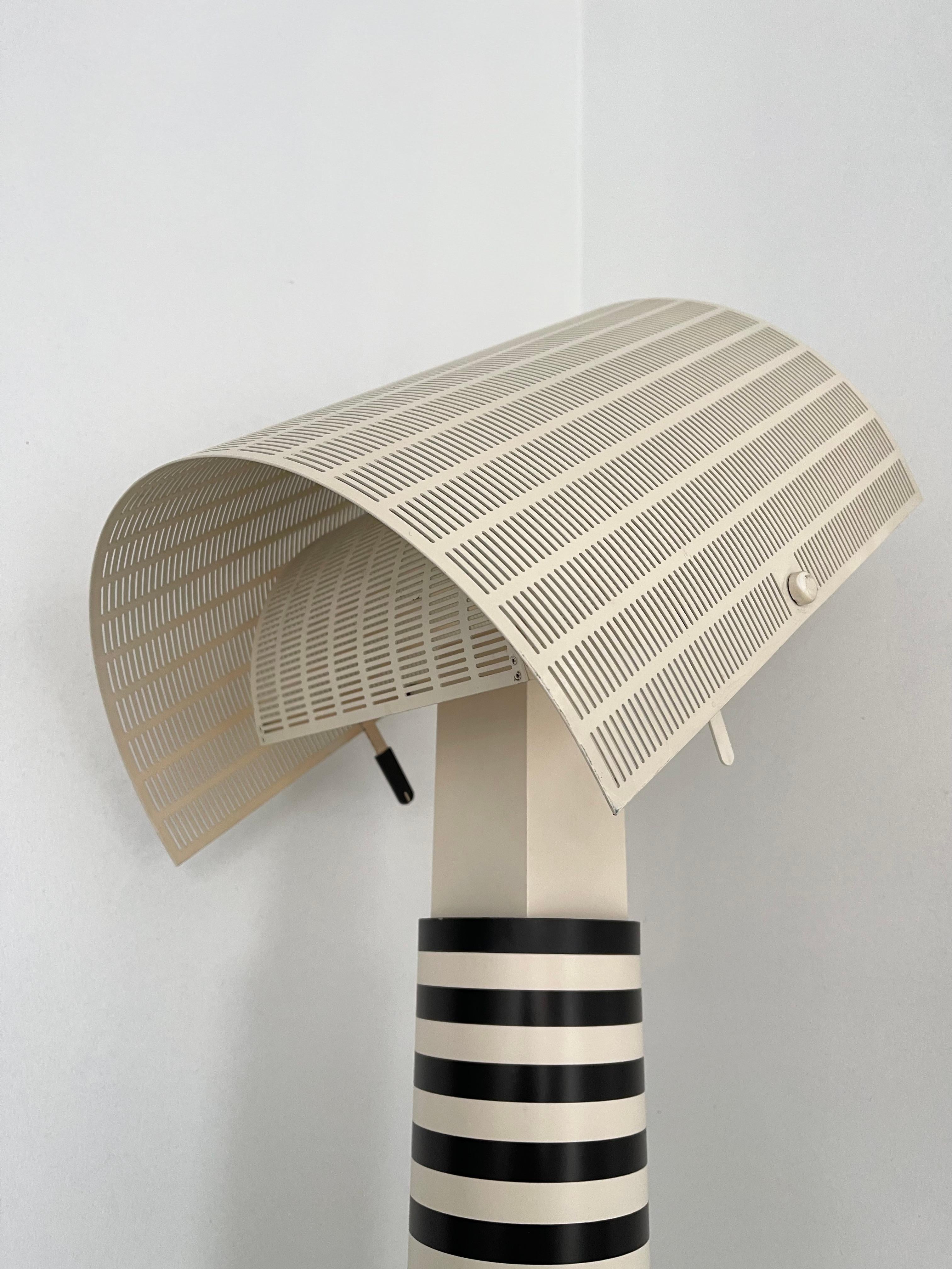 Stehlampe, entworfen von Mario Botta für Artemide. Italien, 1980er Jahre im Angebot 6