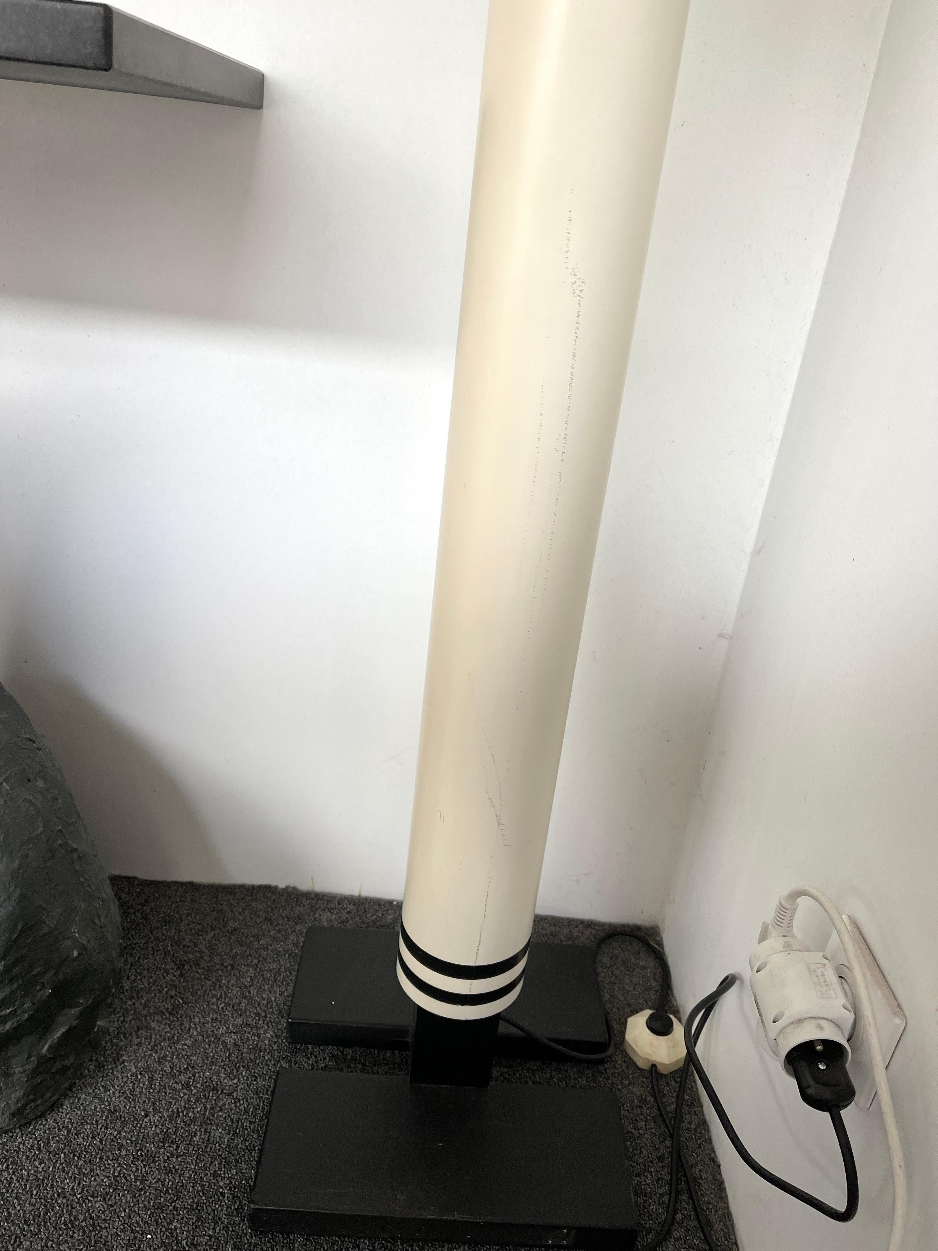 Floor Lamp Shogun by Mario Botta for Artemide. Italy, 1980s In Good Condition For Sale In SAINT-OUEN, FR