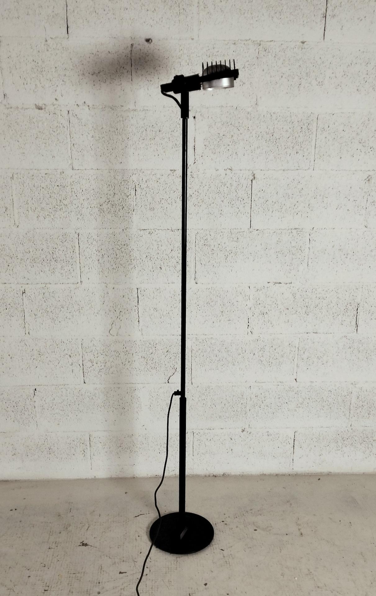 italien Lampadaire Sintesi Terra par Ernesto Gismondi pour Artemide , 1970 en vente