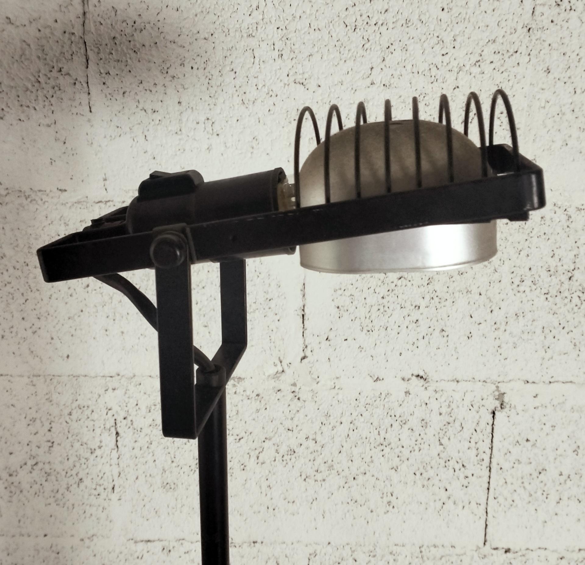 Métal Lampadaire Sintesi Terra par Ernesto Gismondi pour Artemide , 1970 en vente